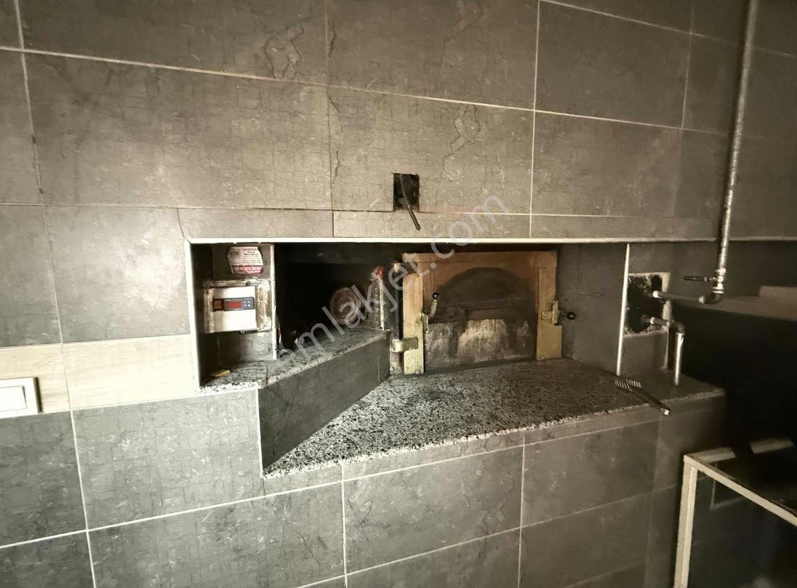 Menderes Caddesi Üzeri Devren Kiralık 350 M2 Cafe Fırın - Görsel 14