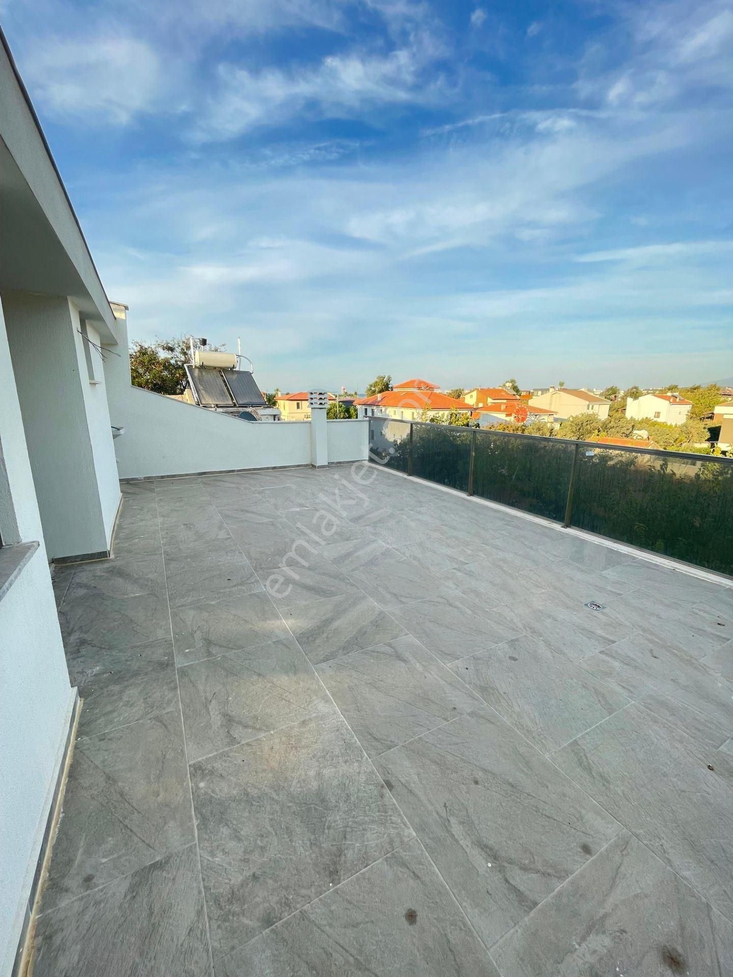 Urlada Havuzlu Müstakil 5+1 Satılık Villa - Görsel 23