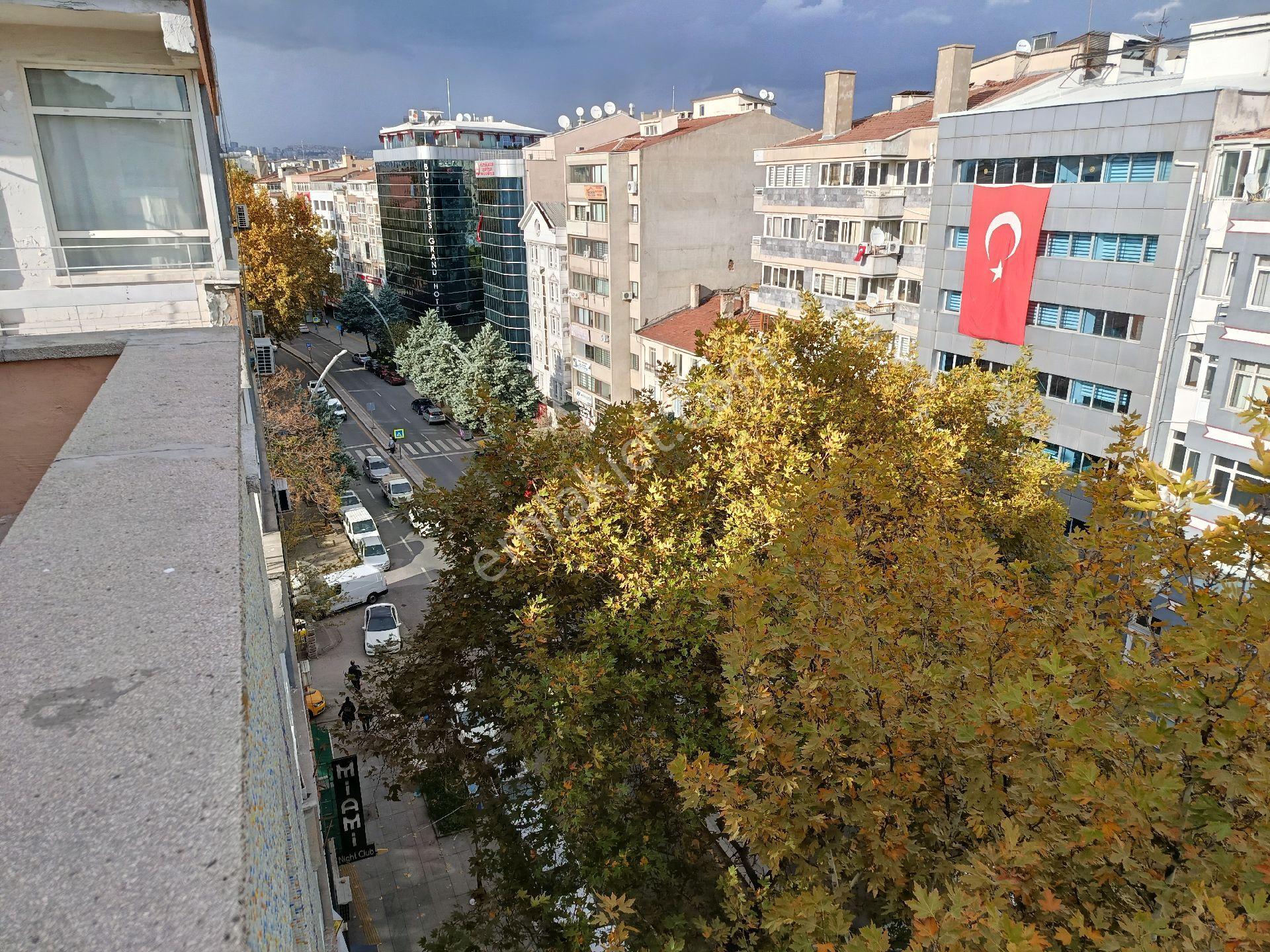 Nazar Emlak'tan Maltepe Bulvar Üzerinde - Görsel 26