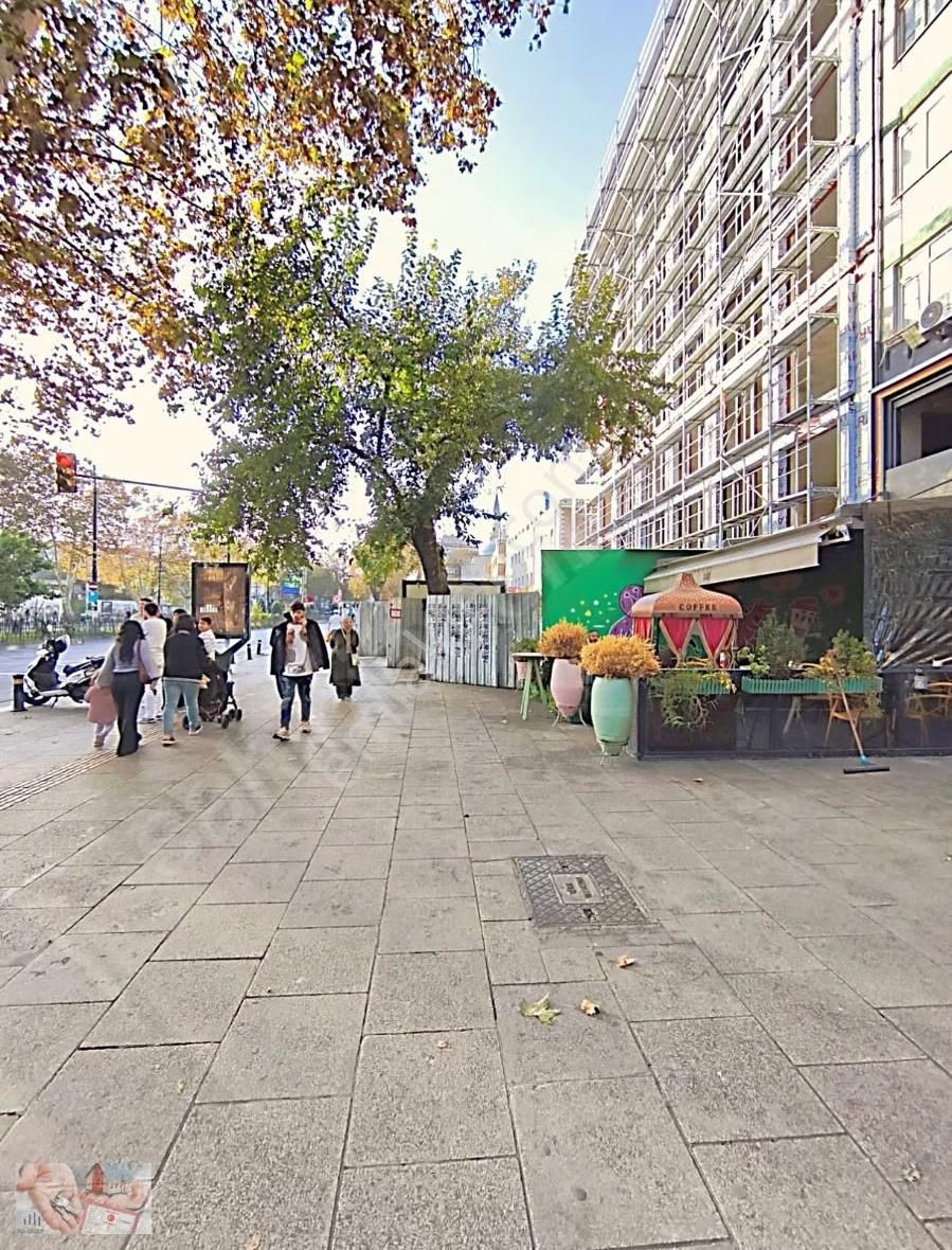 Millet Caddesi'nde Satılık Depolu Dükkan - Görsel 5