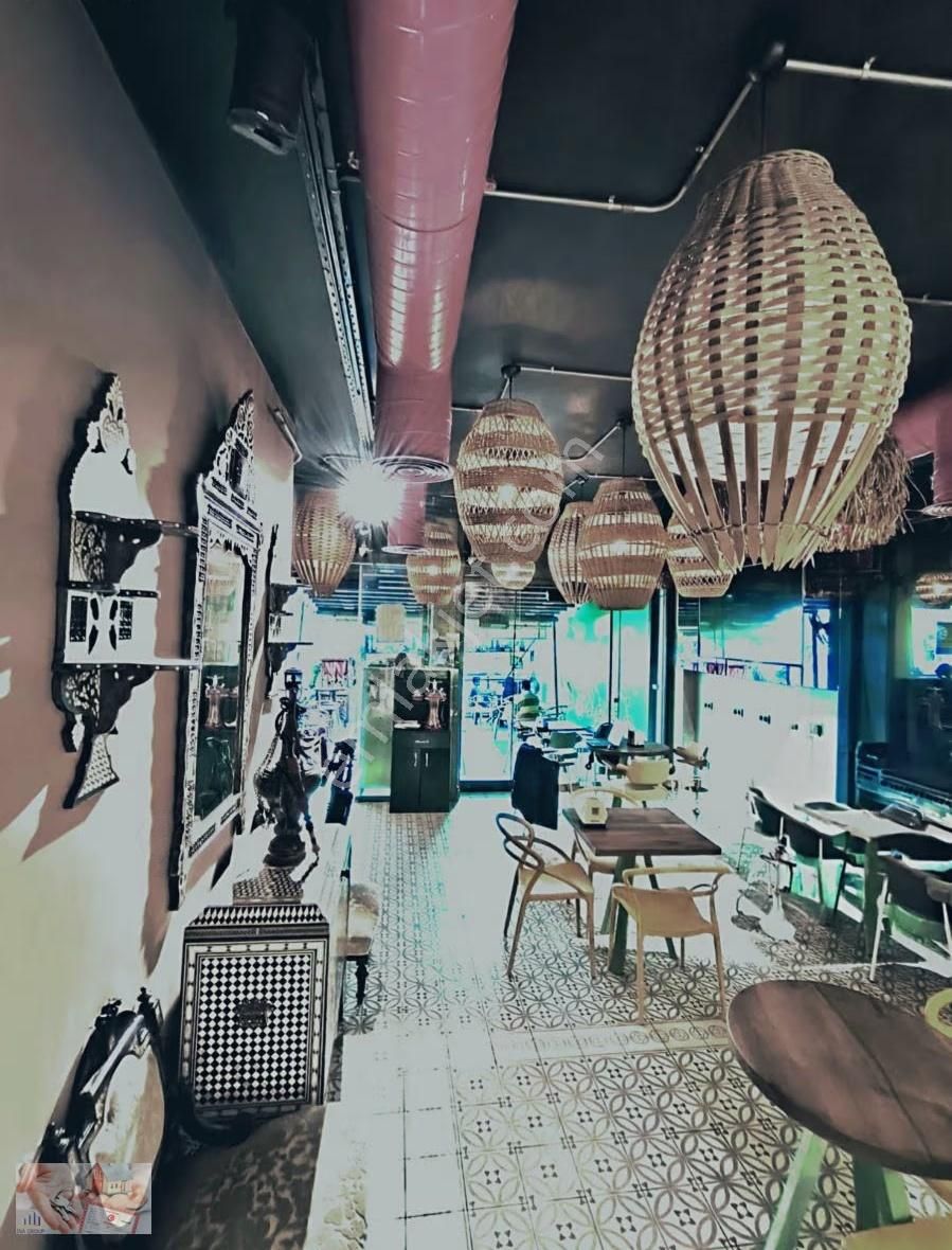 Millet Caddesi'nde Satılık Depolu Dükkan - Görsel 12