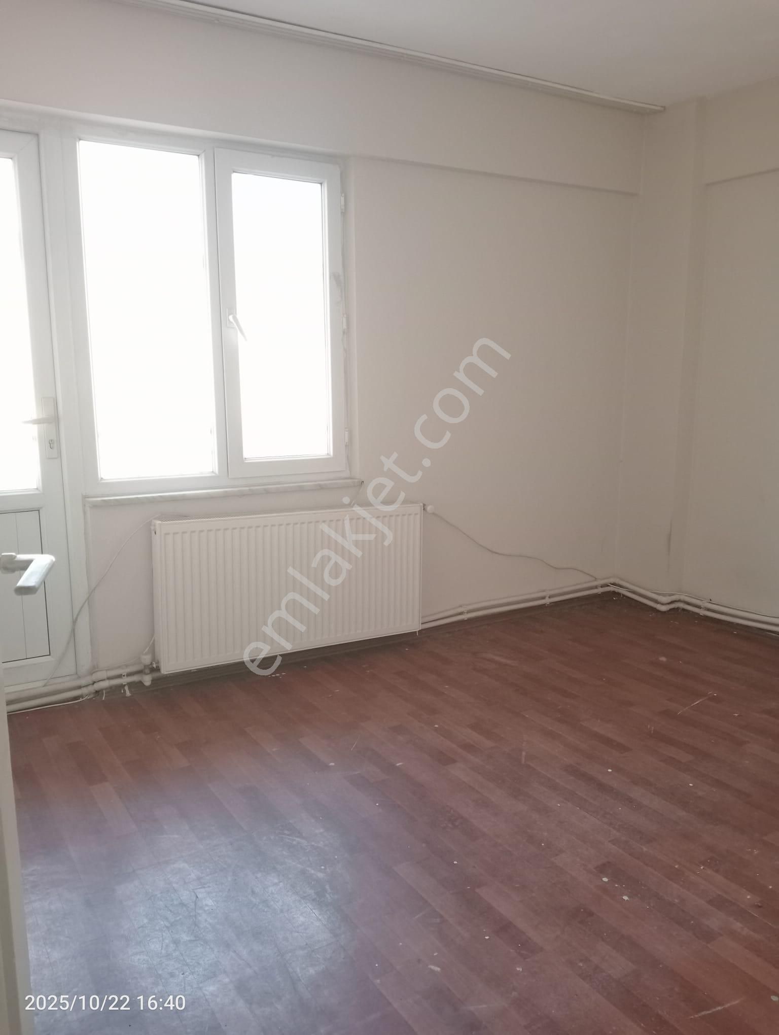 Demirsubaşı Mahallesinde 2+1 Satılık Daire - Görsel 3