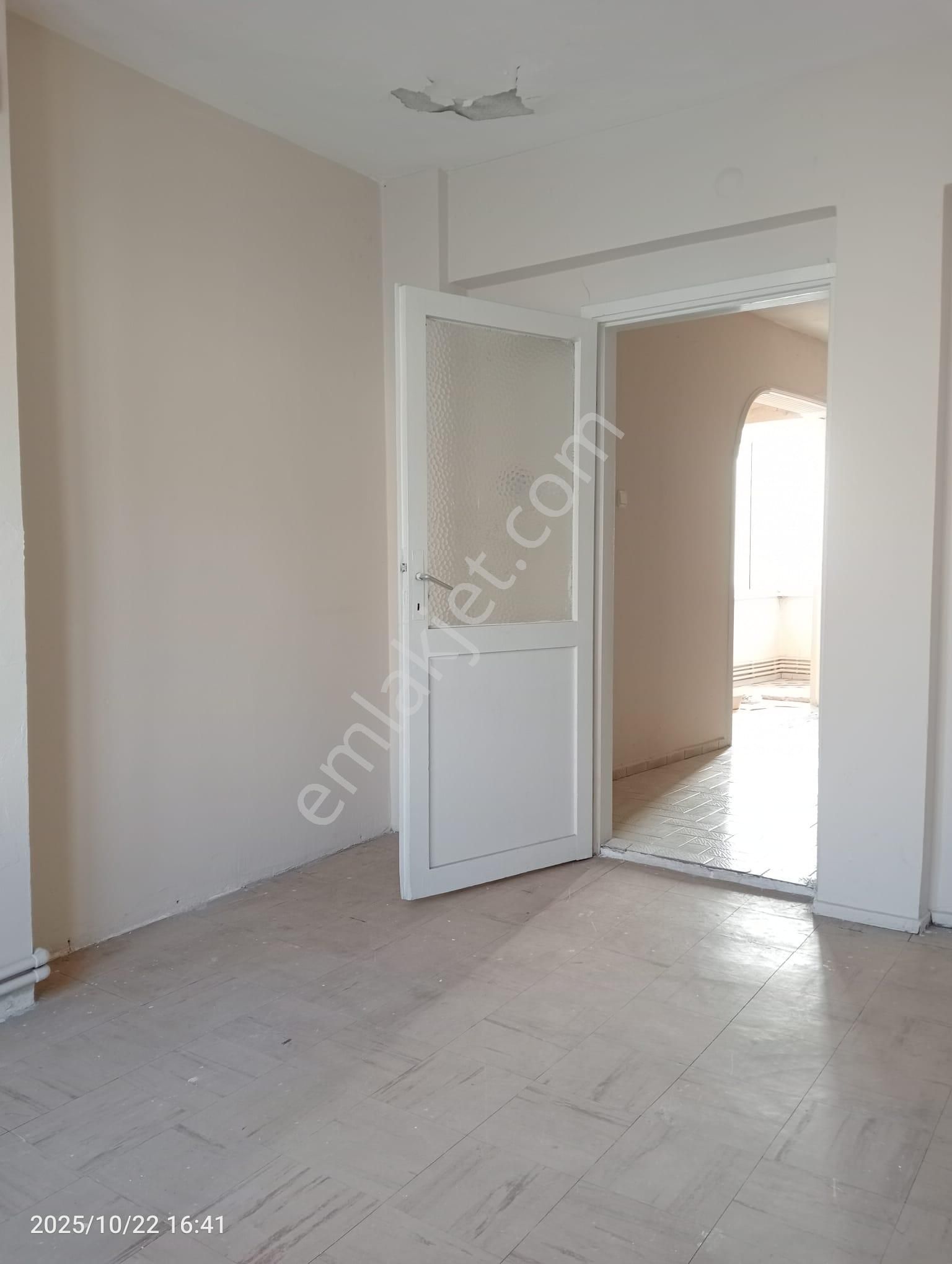 Demirsubaşı Mahallesinde 2+1 Satılık Daire - Görsel 7