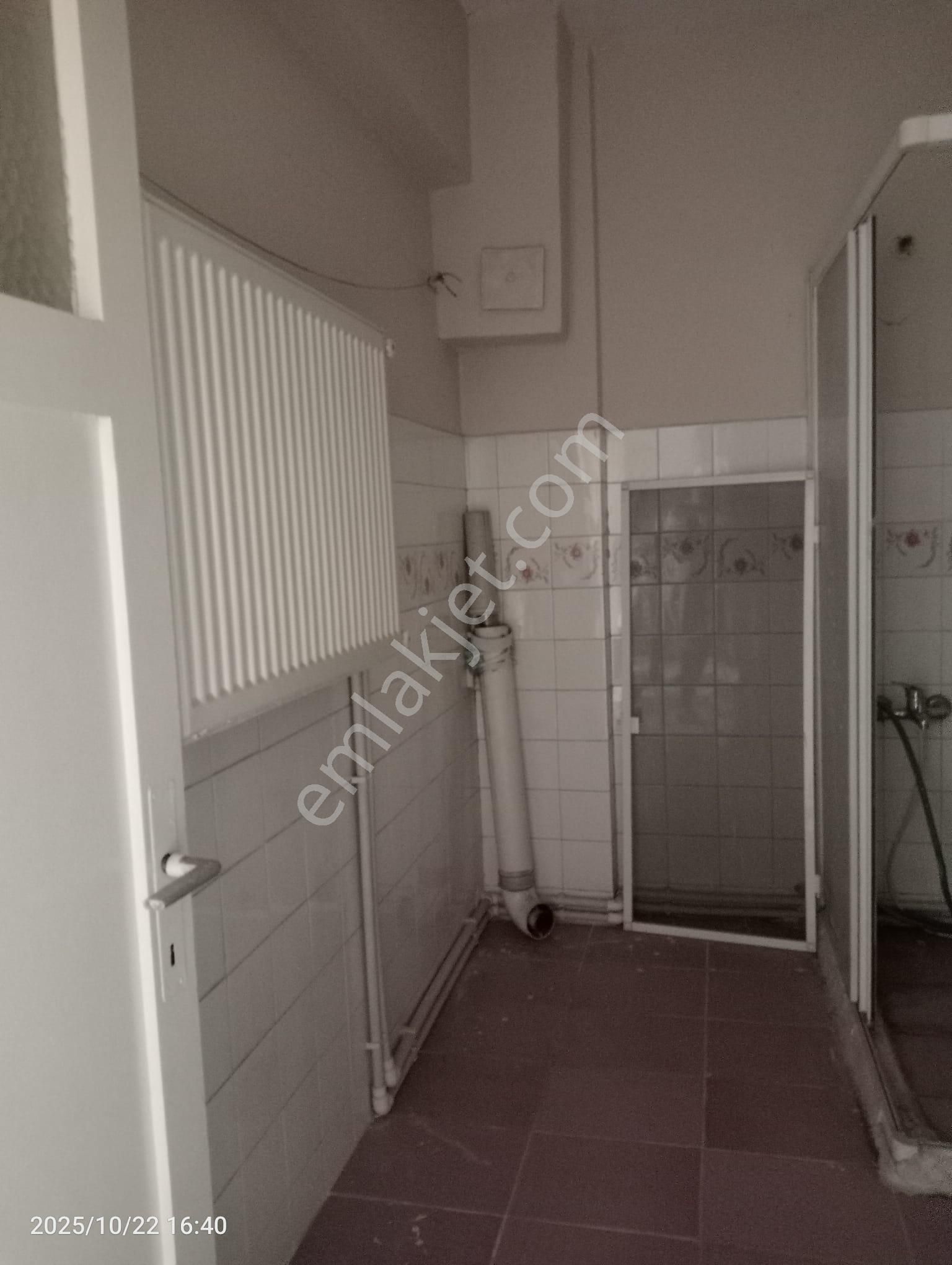 Demirsubaşı Mahallesinde 2+1 Satılık Daire - Görsel 12