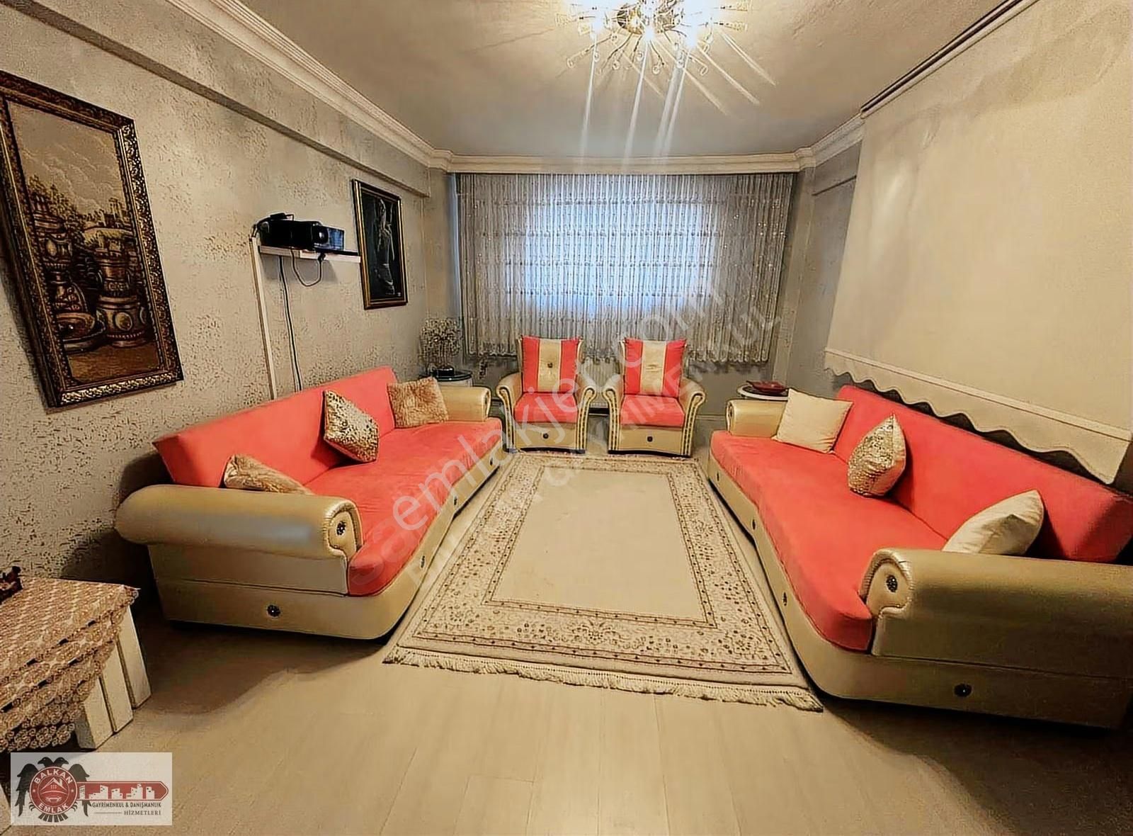 Forum İstanbula, Metro Ve Tramvaya Yakın Bahçeli 3+1 Daire - Görsel 2