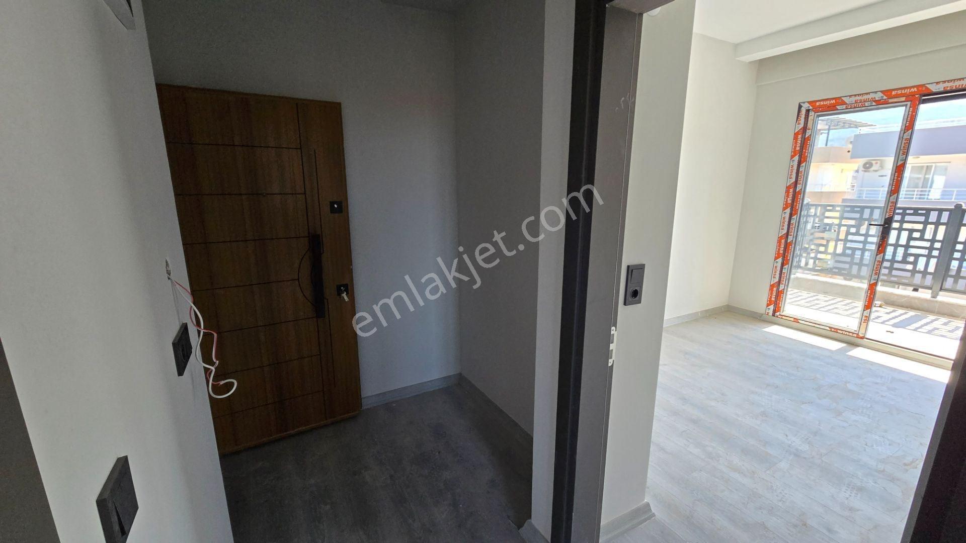 Kuşadası Davutlar’da Satılık 2+1 | Havuzlu Deniz Manzaralı Daire - Görsel 8