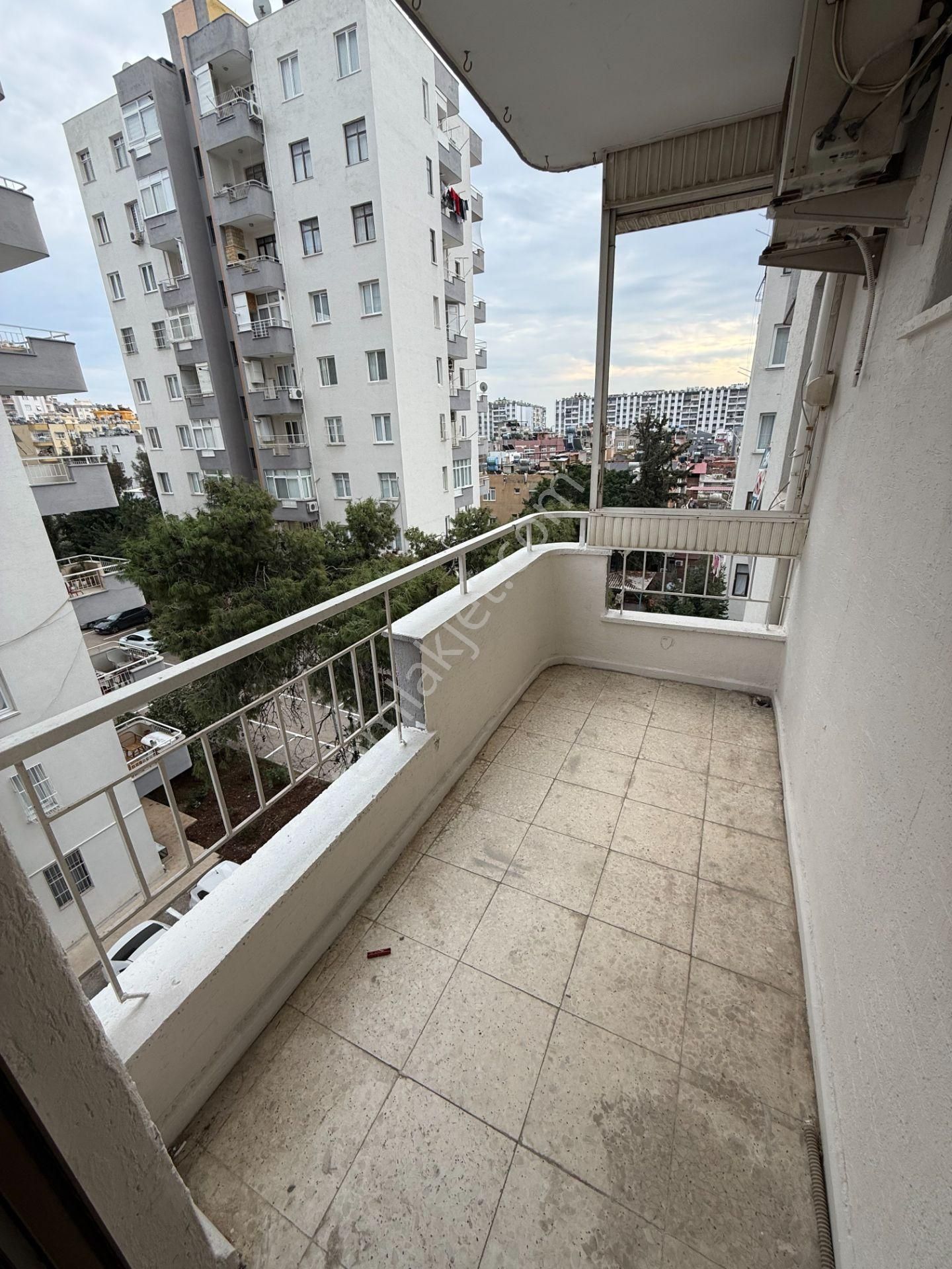 Yeşilyurt Mahallesi Yonca Sitesinde 3+1 Satılık Daire - Görsel 29