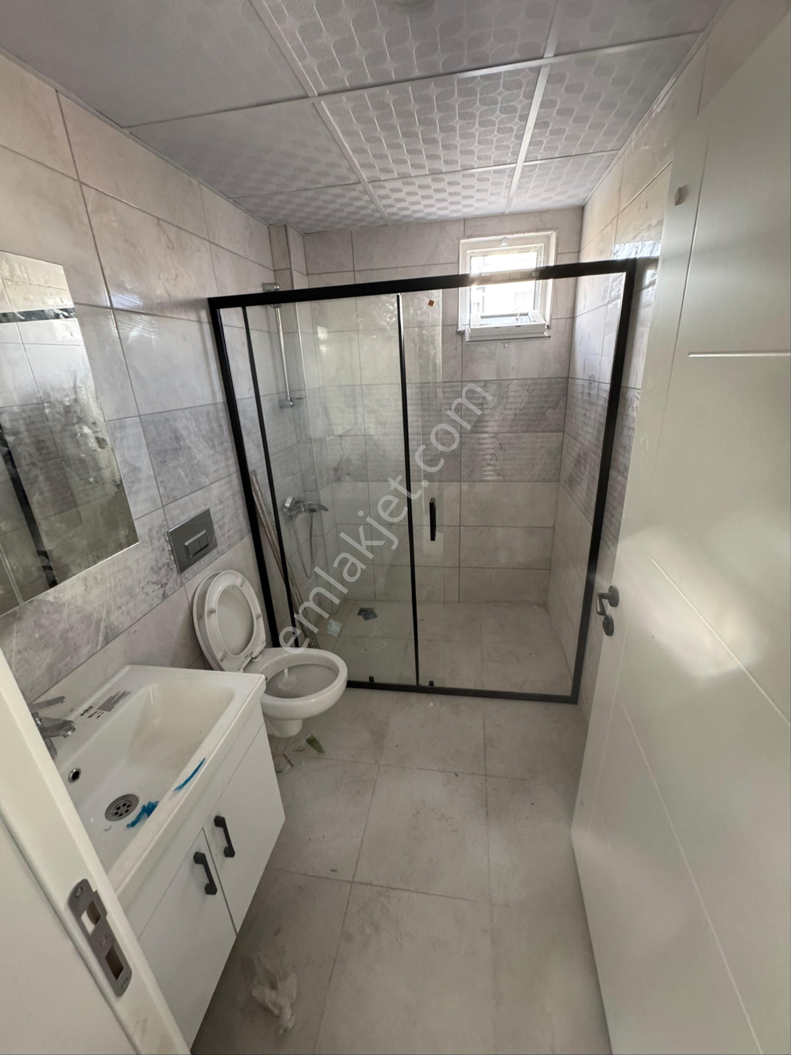 Finike İlköğretim Okulunun Hemen Yanında 1+1 Satılık Daire - Görsel 6