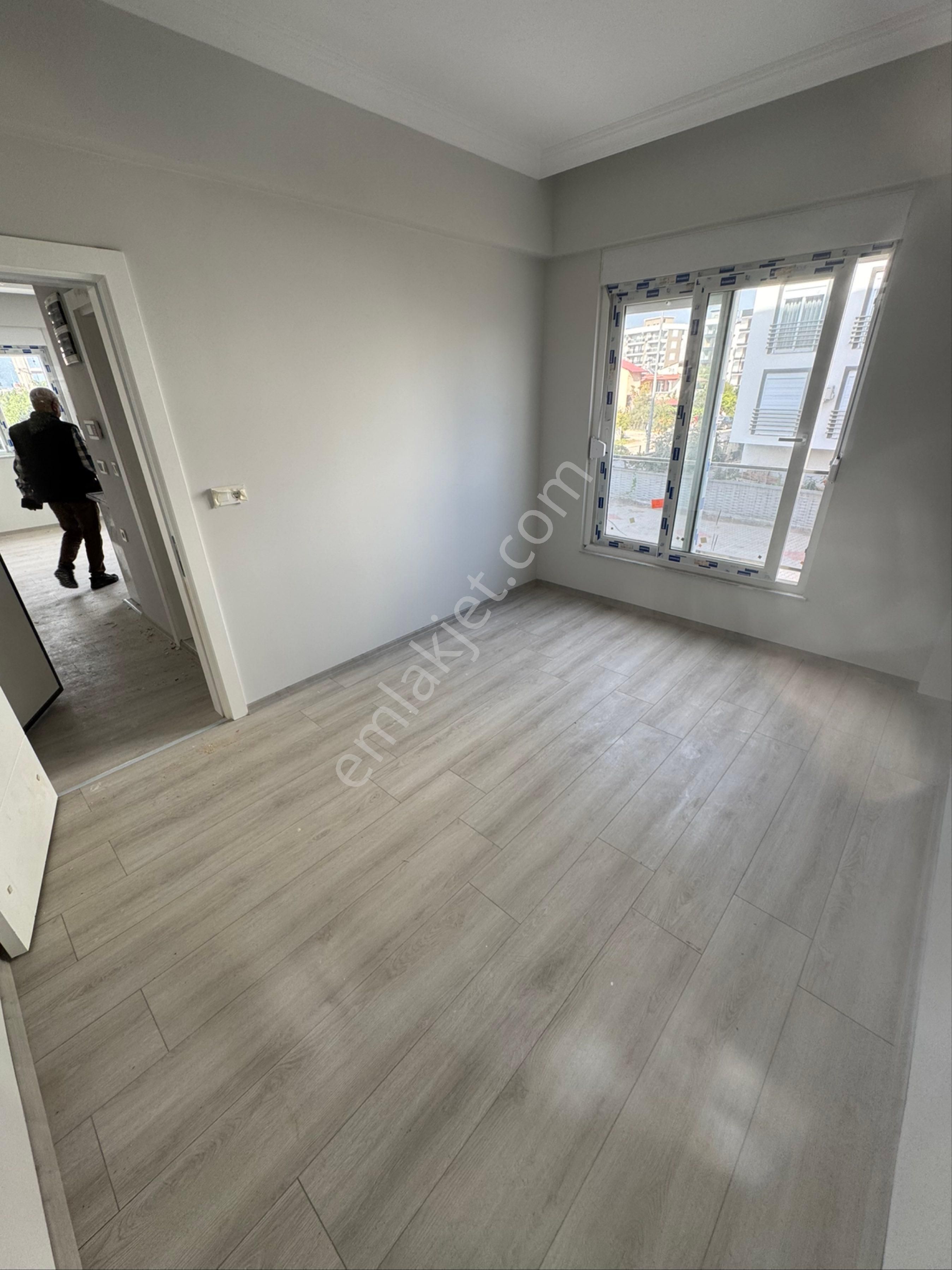 Finike İlköğretim Okulunun Hemen Yanında 1+1 Satılık Daire - Görsel 7