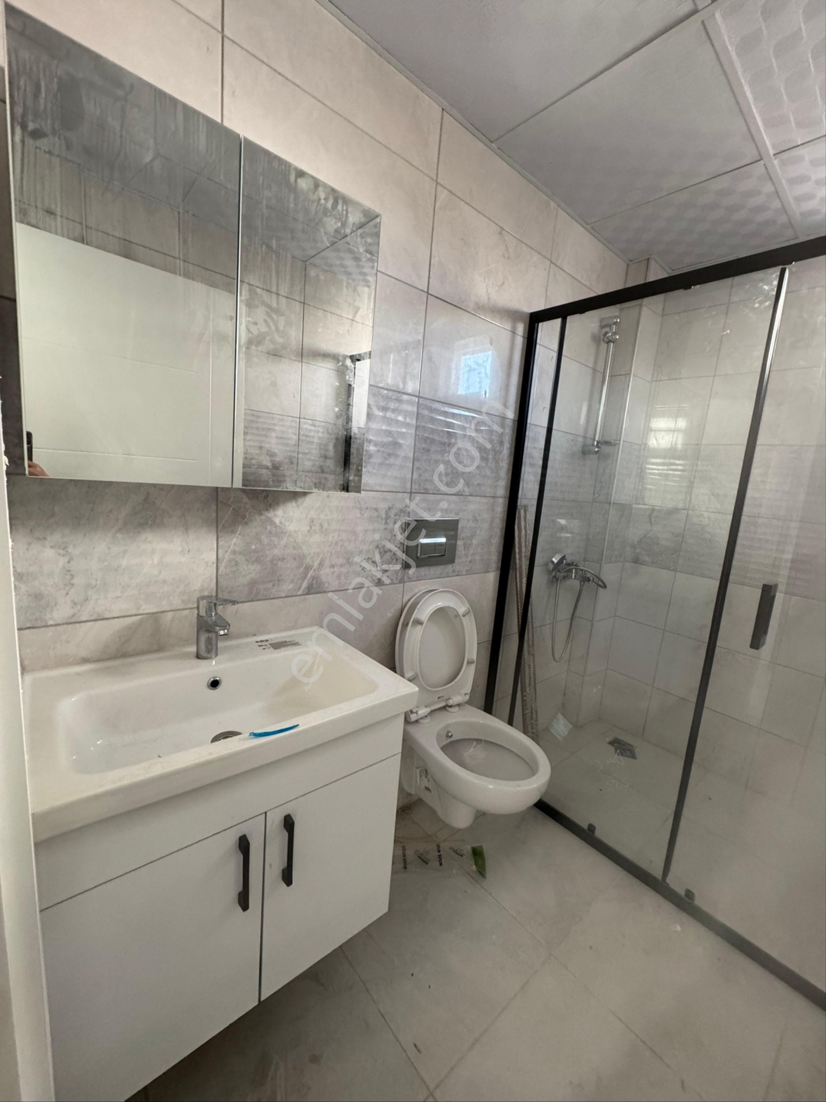 Finike İlköğretim Okulunun Hemen Yanında 1+1 Satılık Daire - Görsel 5