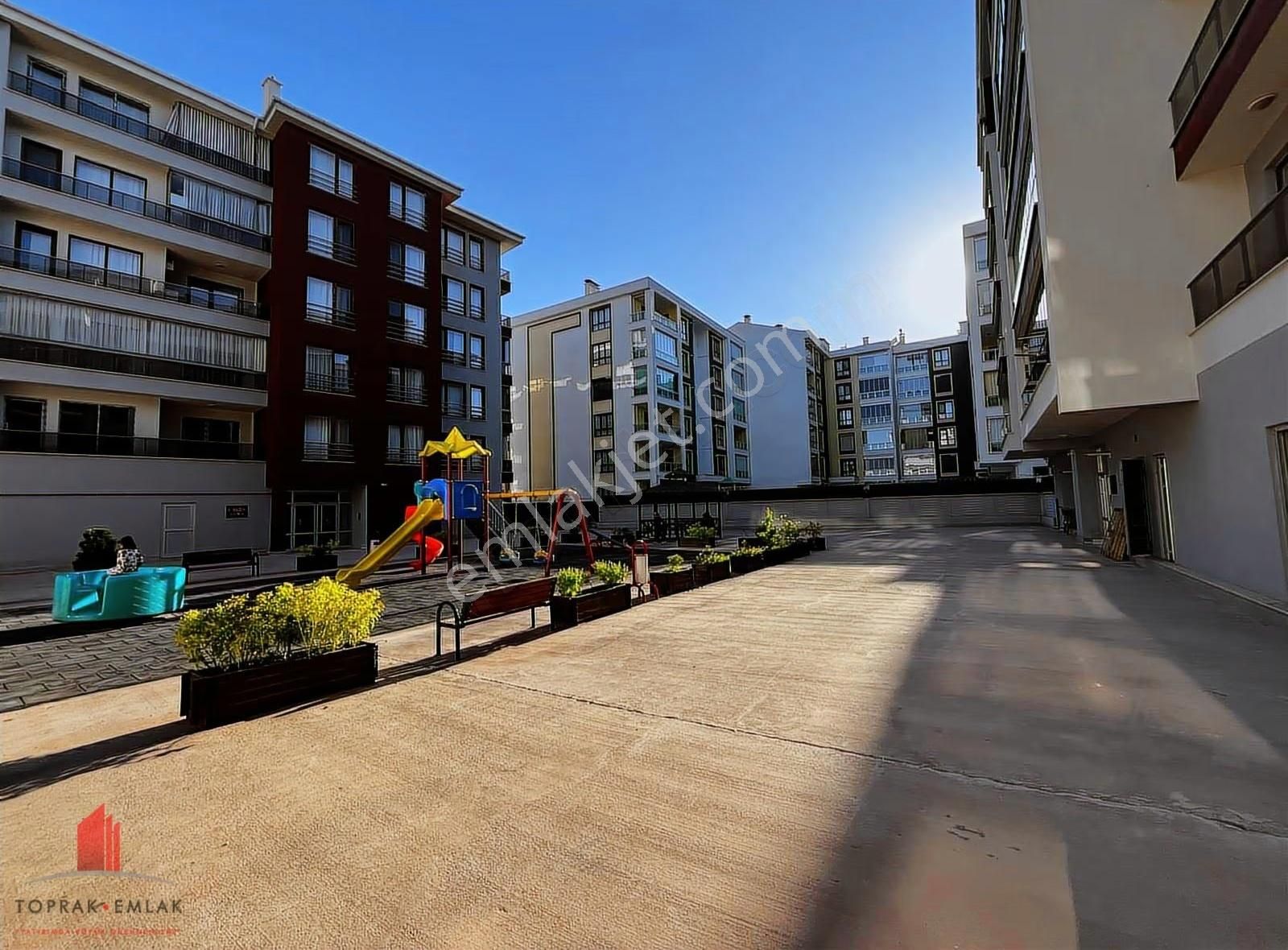 Tramvaya Yürüme Mesafesinde 3+1 Sıfır Satılık Daire - Görsel 25