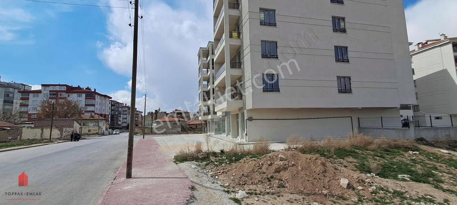 Ali Ulvi Kurucu Cd. Yanı Sıfır 3+1 Arakat İskanlı Satılık Daire - Görsel 8