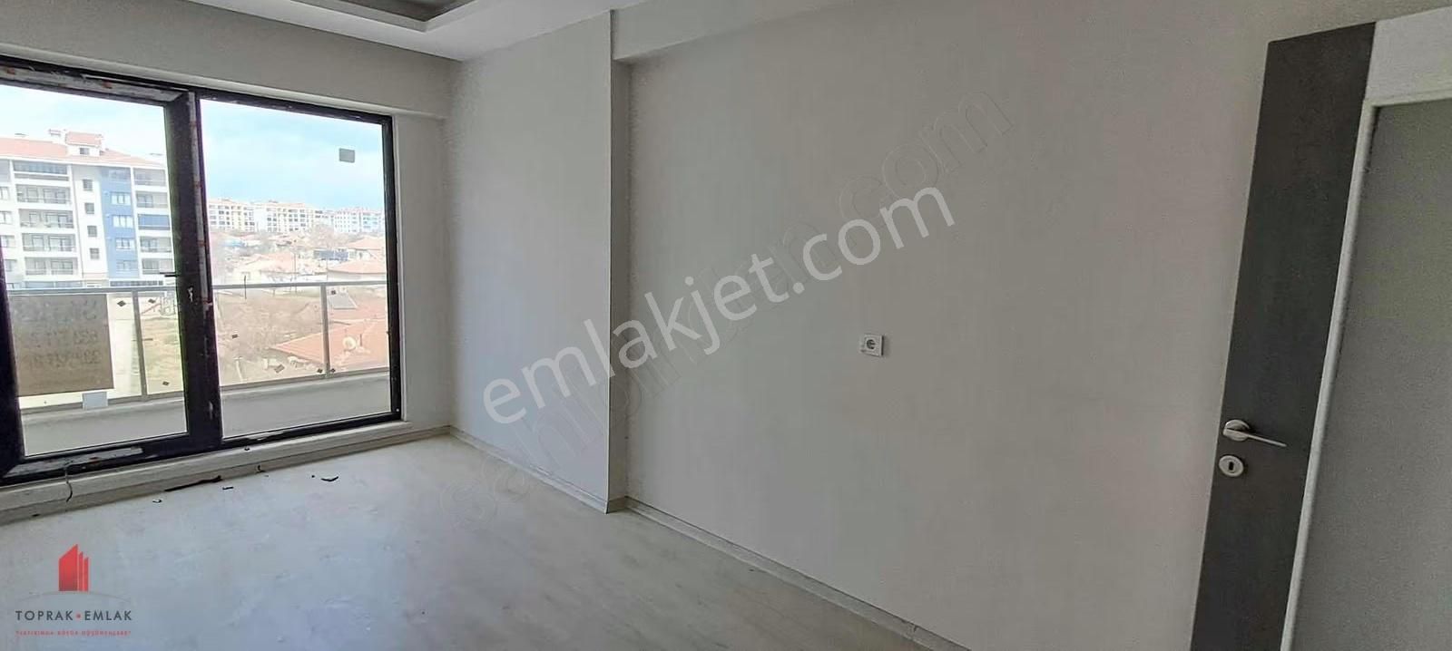 Ali Ulvi Kurucu Cd. Yanı Sıfır 3+1 Arakat İskanlı Satılık Daire - Görsel 9