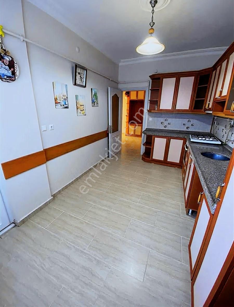 Darıca Merkezi Konumda 3+1 - Görsel 12