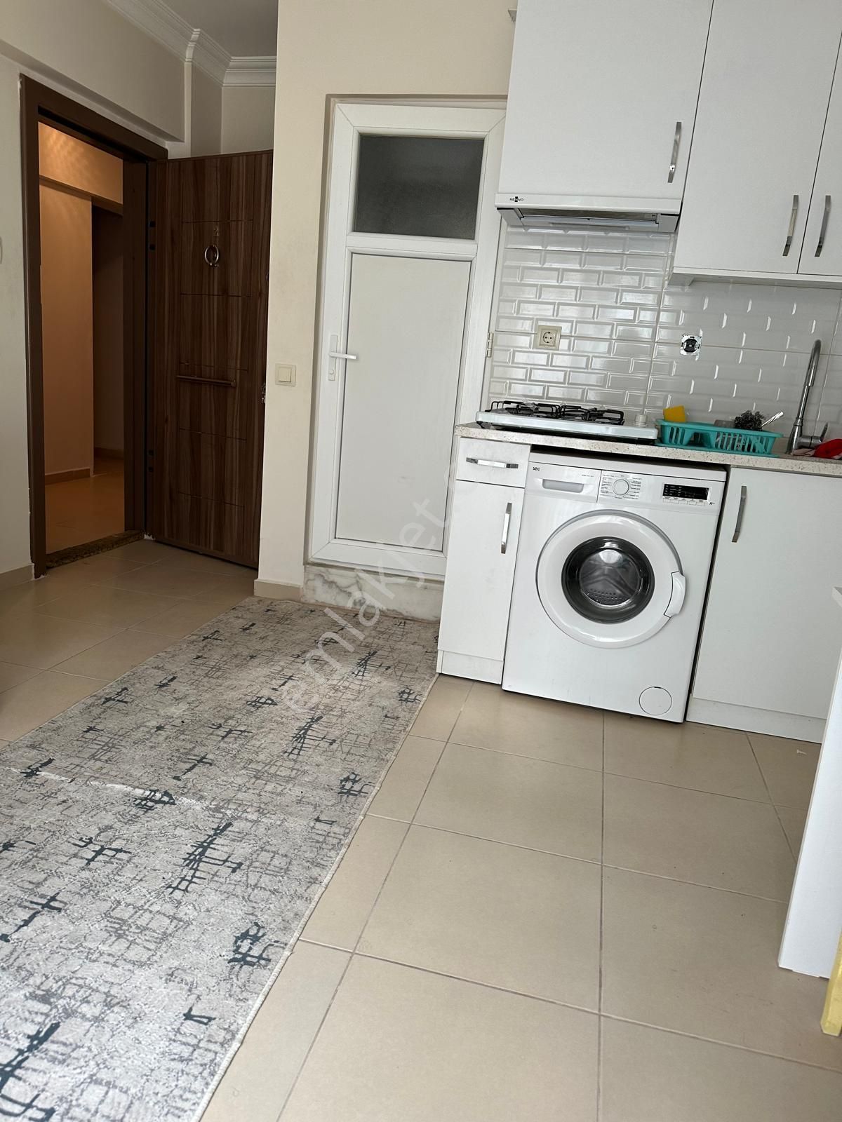 Orhangazi Caddesinde 1+0 Eşyalı Kiralık Daire - Görsel 3