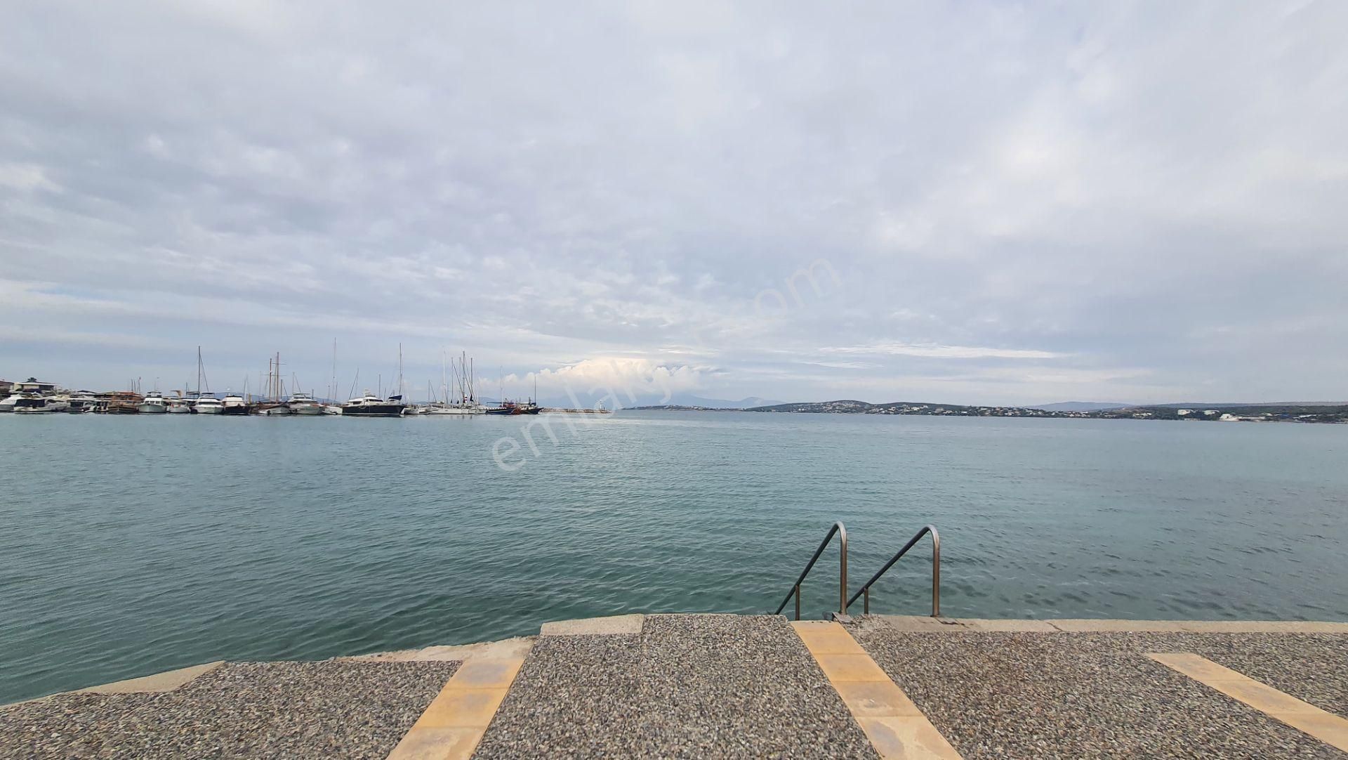 Çeşme Ilıca'da Plaja 50 Metre Mesafede Turizm Ruhsatlı Müstakil Dubleks 100m2 - Görsel 35