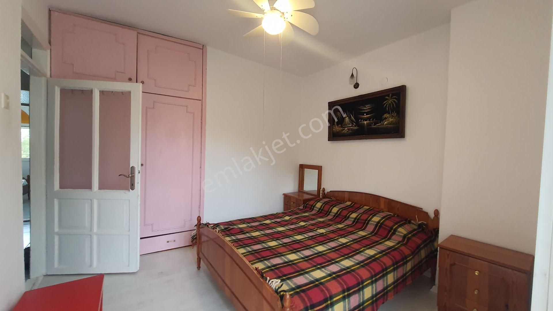 Çeşme Ilıca'da Plaja 50 Metre Mesafede Turizm Ruhsatlı Müstakil Dubleks 100m2 - Görsel 28