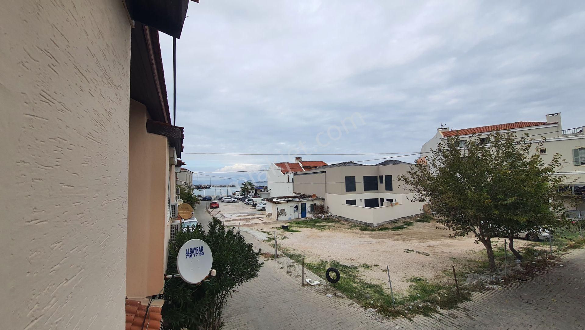 Çeşme Ilıca'da Plaja 50 Metre Mesafede Turizm Ruhsatlı Müstakil Dubleks 100m2 - Görsel 4