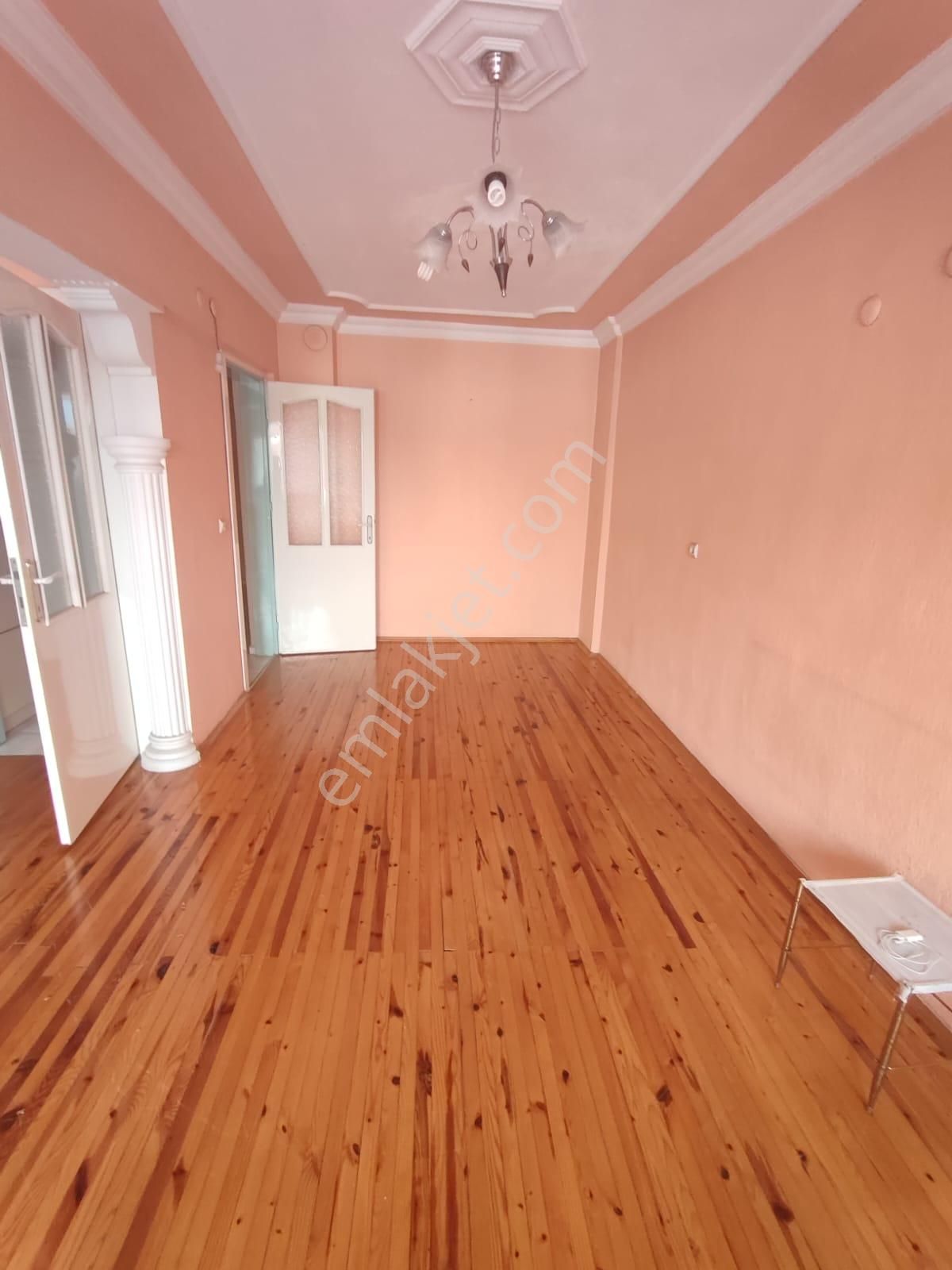 Ender Uysal Gayrimenkulden 15 Mayıs Mahallesin De Satılık 3+1 Balkonlu Asansörlü Daire.. - Görsel 8