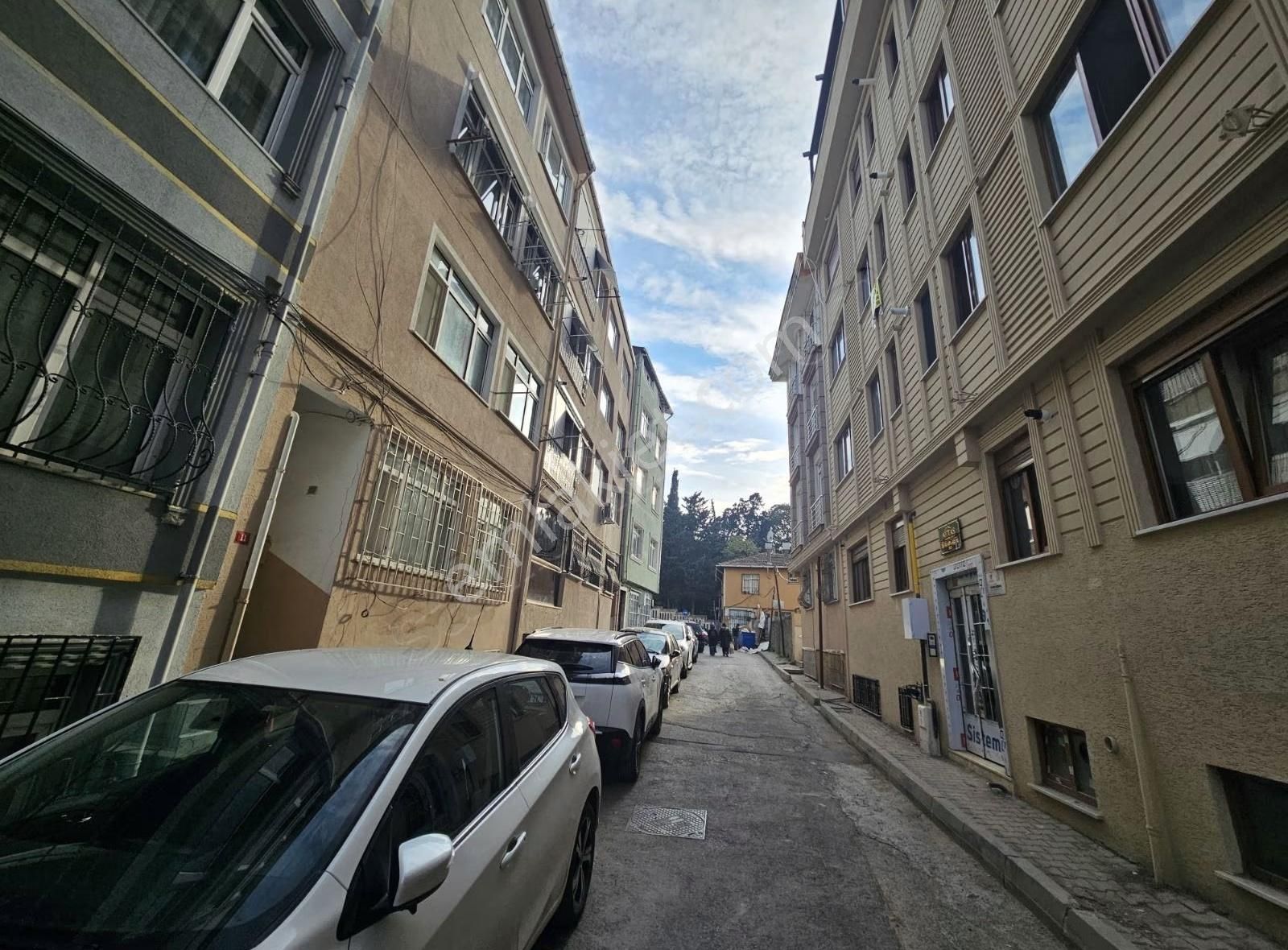 Üsküdar Merkez Cumapazarı İçinde 4+2 Sıfır Binada Dublex - Görsel 11