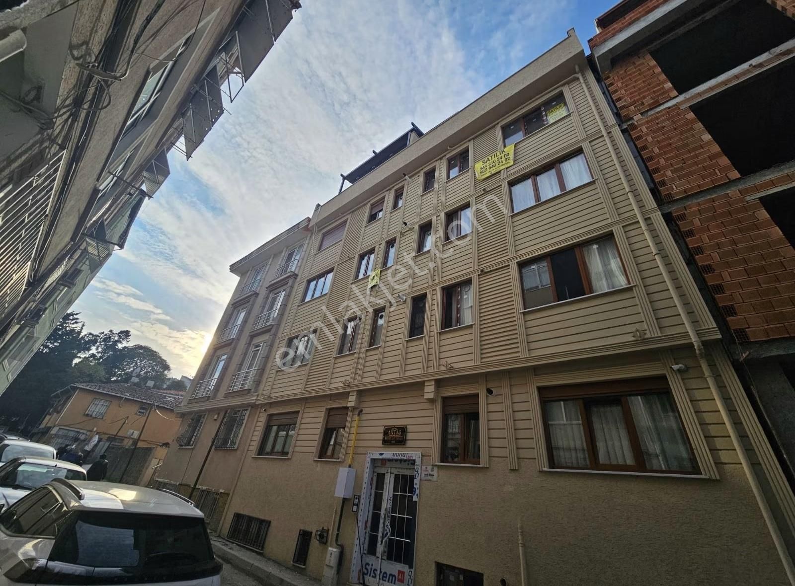 Üsküdar Merkez Cumapazarı İçinde 4+2 Sıfır Binada Dublex