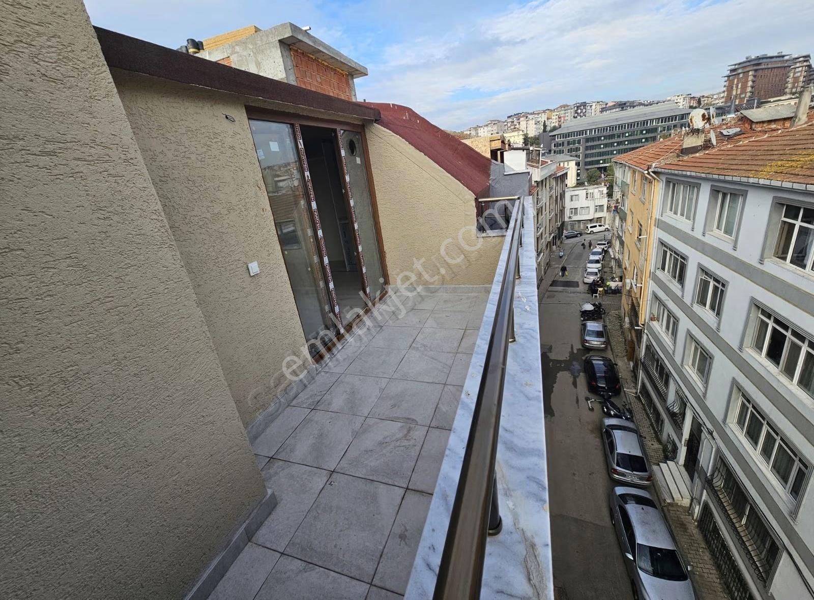 Üsküdar Merkez Cumapazarı İçinde 4+2 Sıfır Binada Dublex - Görsel 8