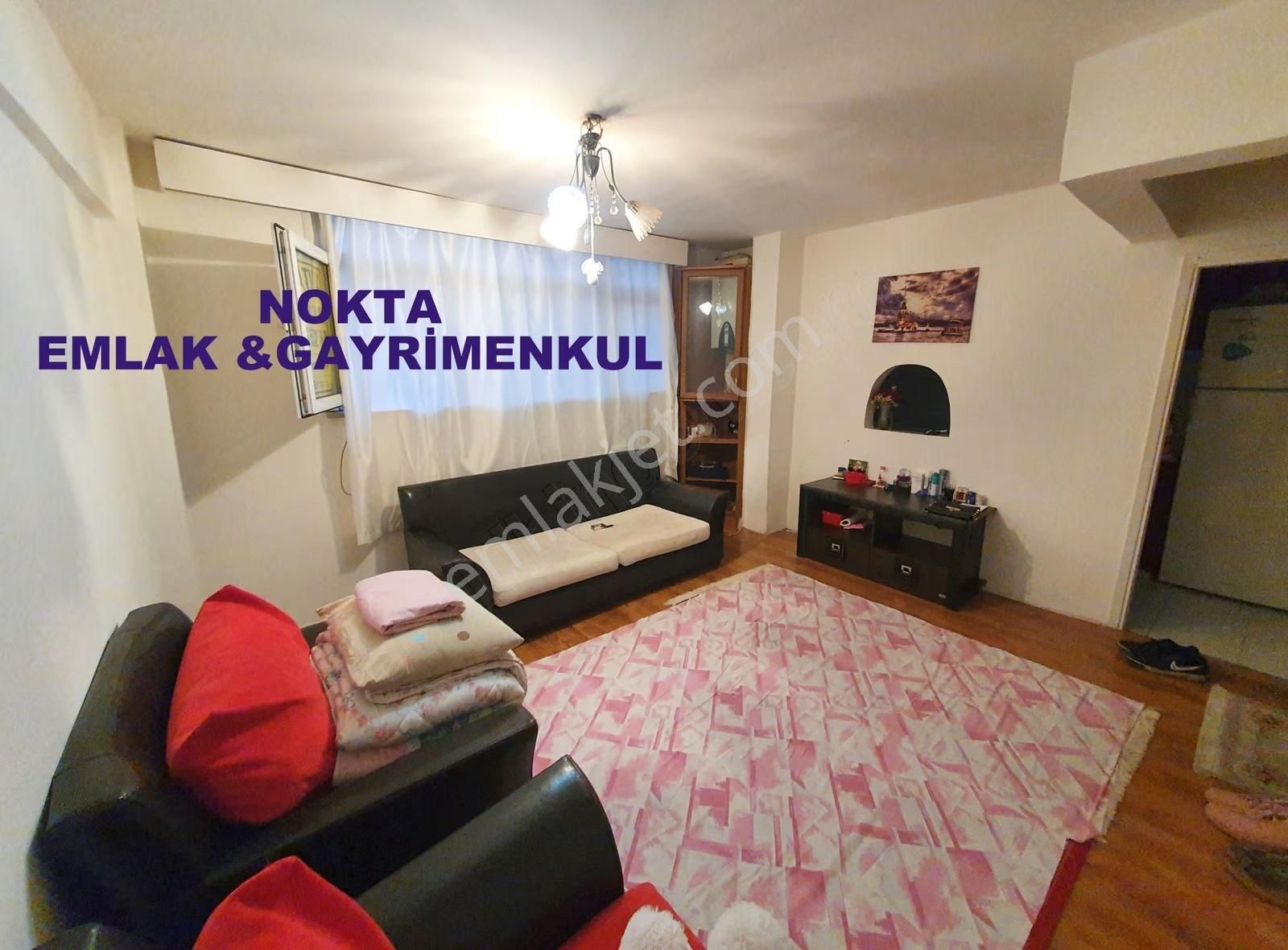 Üsküdar Merkezde 2+1 Balkonlu Çift Cepheli Kombili Daire