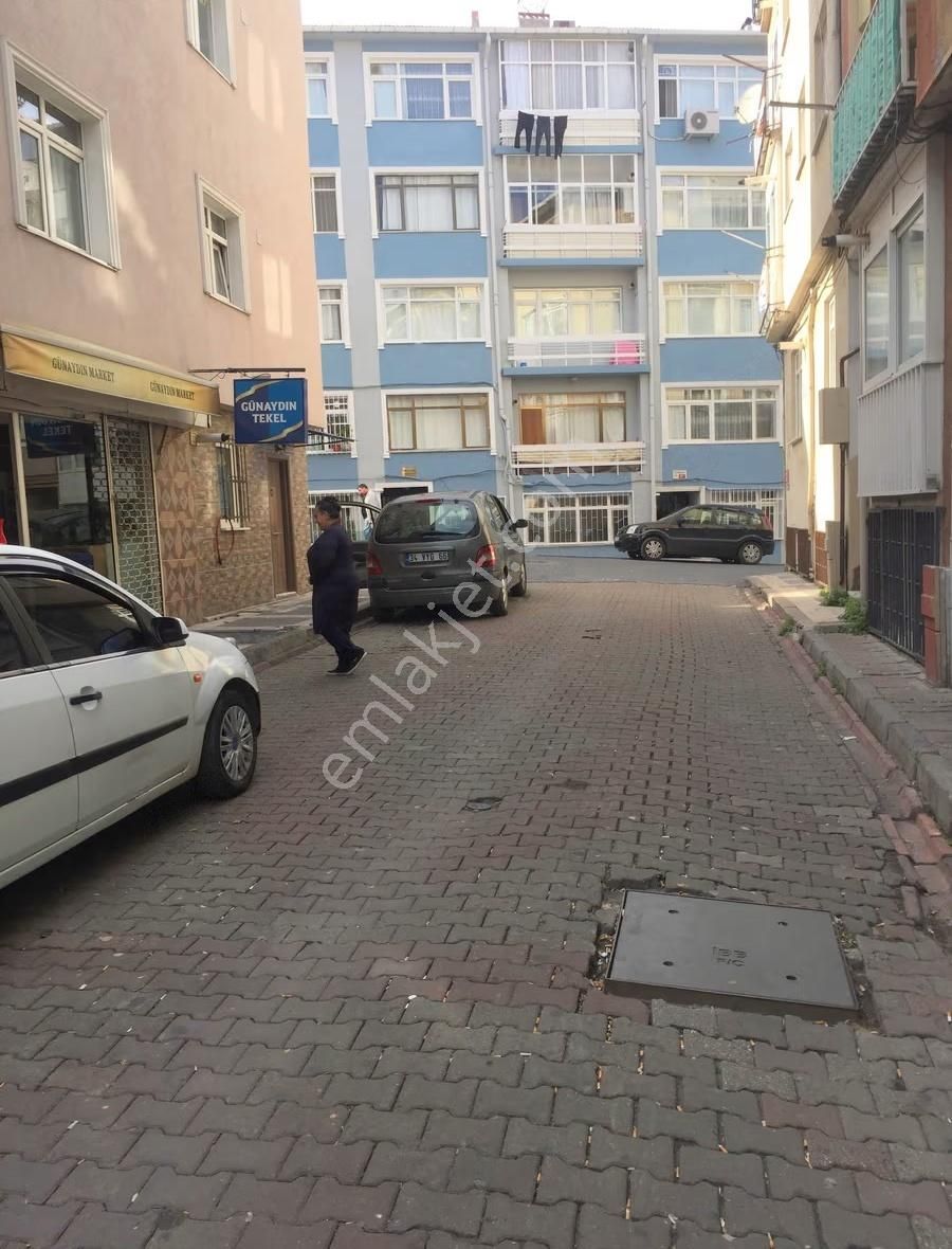 Üsküdar Merkezde 2+1 Balkonlu Çift Cepheli Kombili Daire - Görsel 17