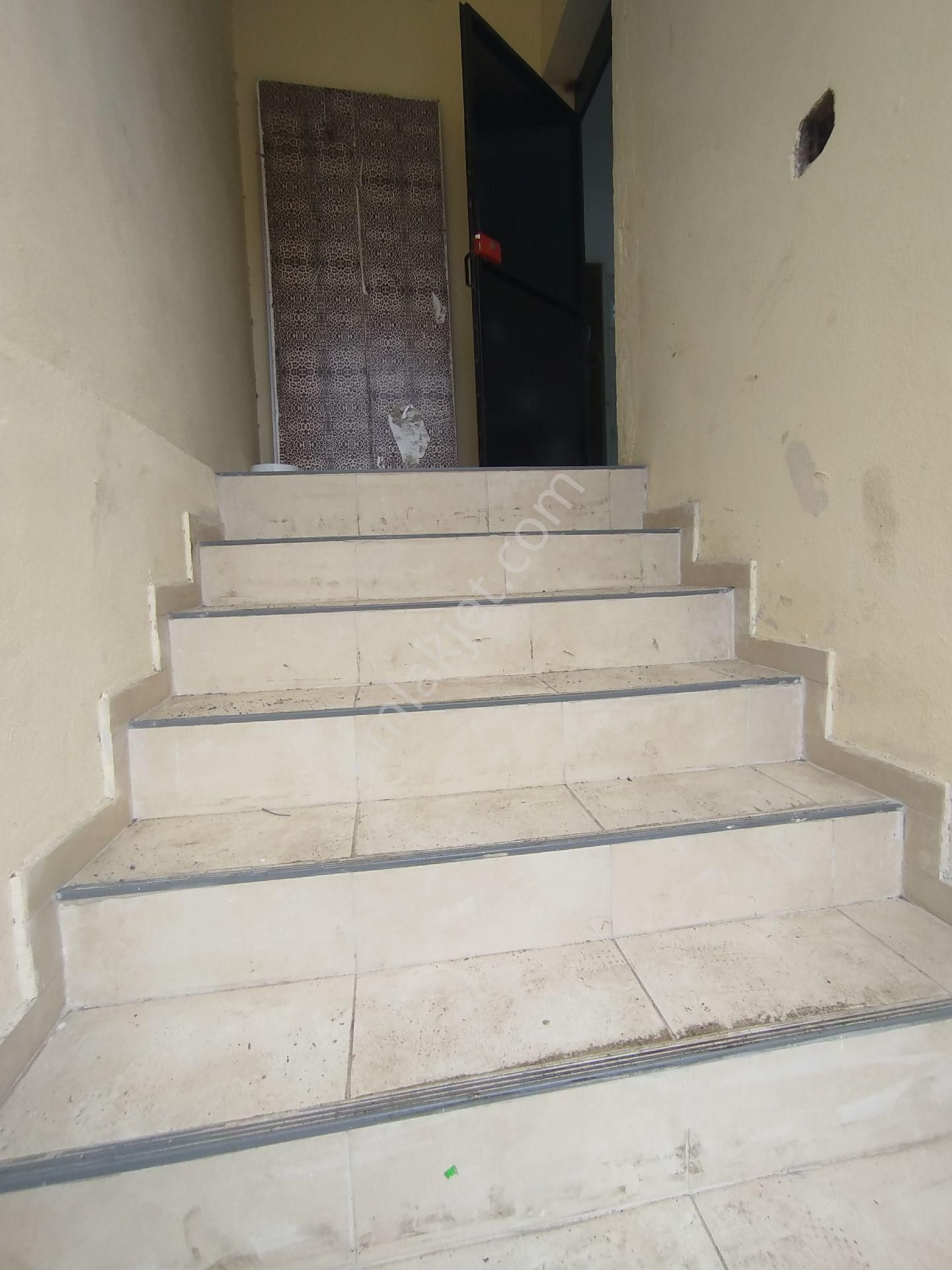 Köşe Konumlu 3 Cepheli Satılık İş Yeri - Görsel 23