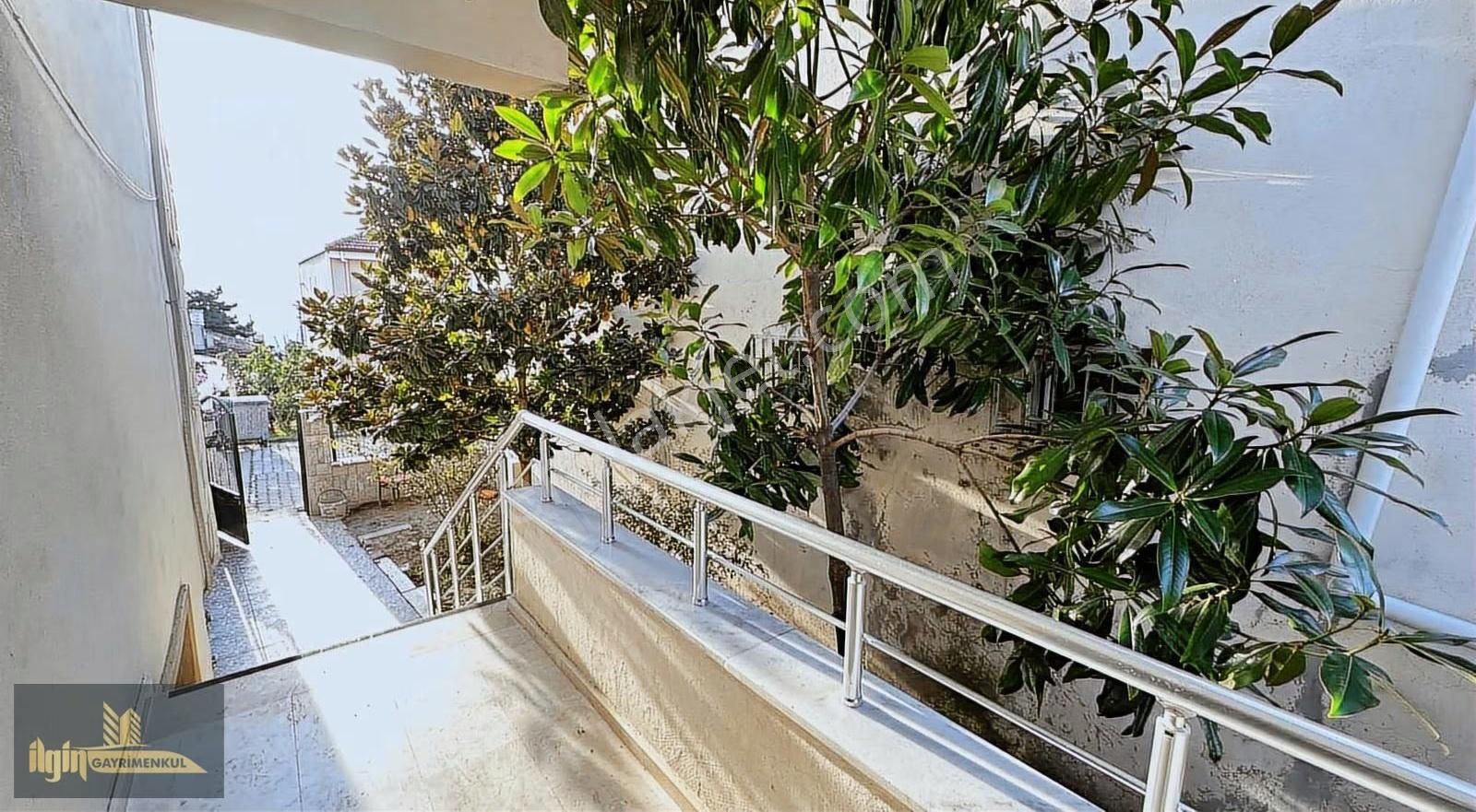 Yalova Bağlarbaşı Mah'de Kiralık 3+1 Daire - Görsel 2