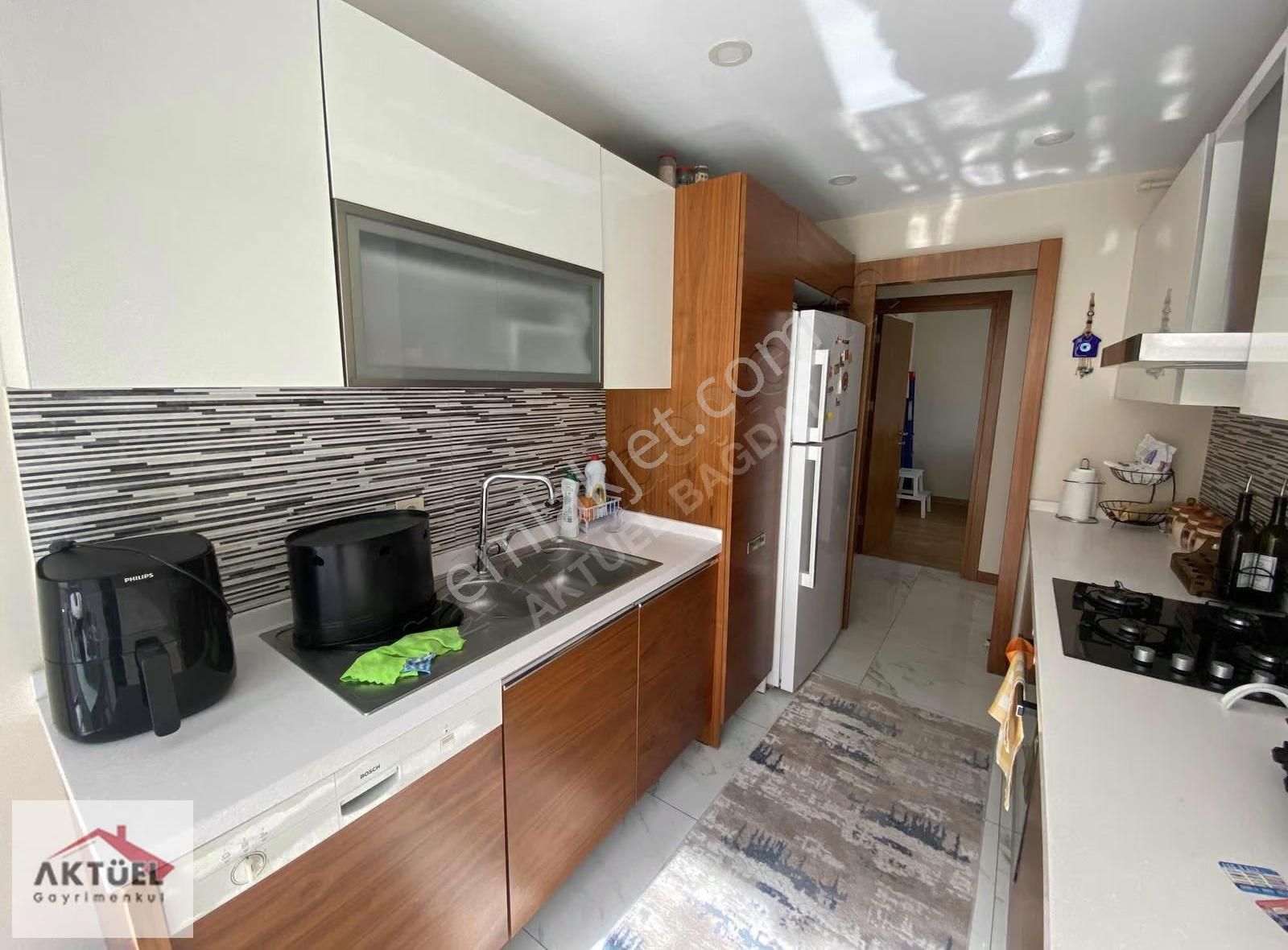 Suadiye'de Bağdata Çok Yakın 7/24 Güvenlikli 140 M2 Balkonlu 3+1 - Görsel 27