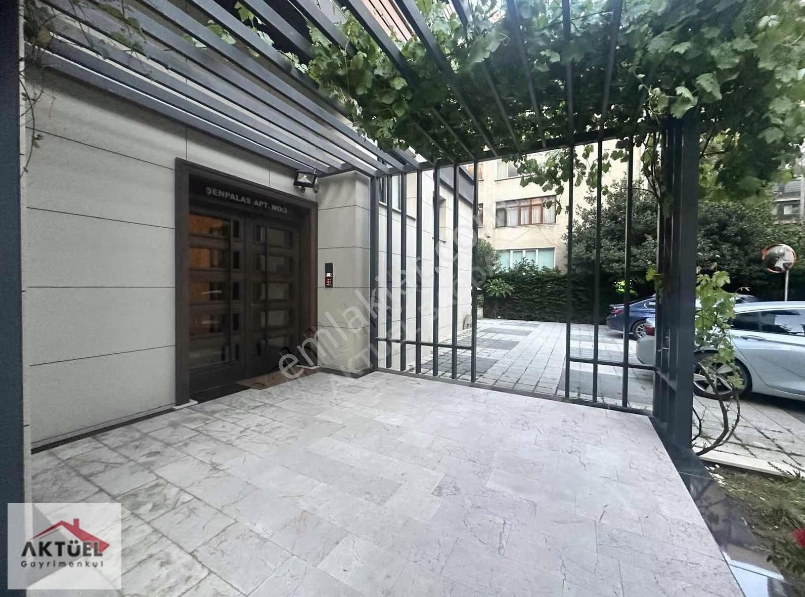 Suadiye Sahil'de Denize 2 Adım 135 M2 Yeni Binada Balkonlu 3+1