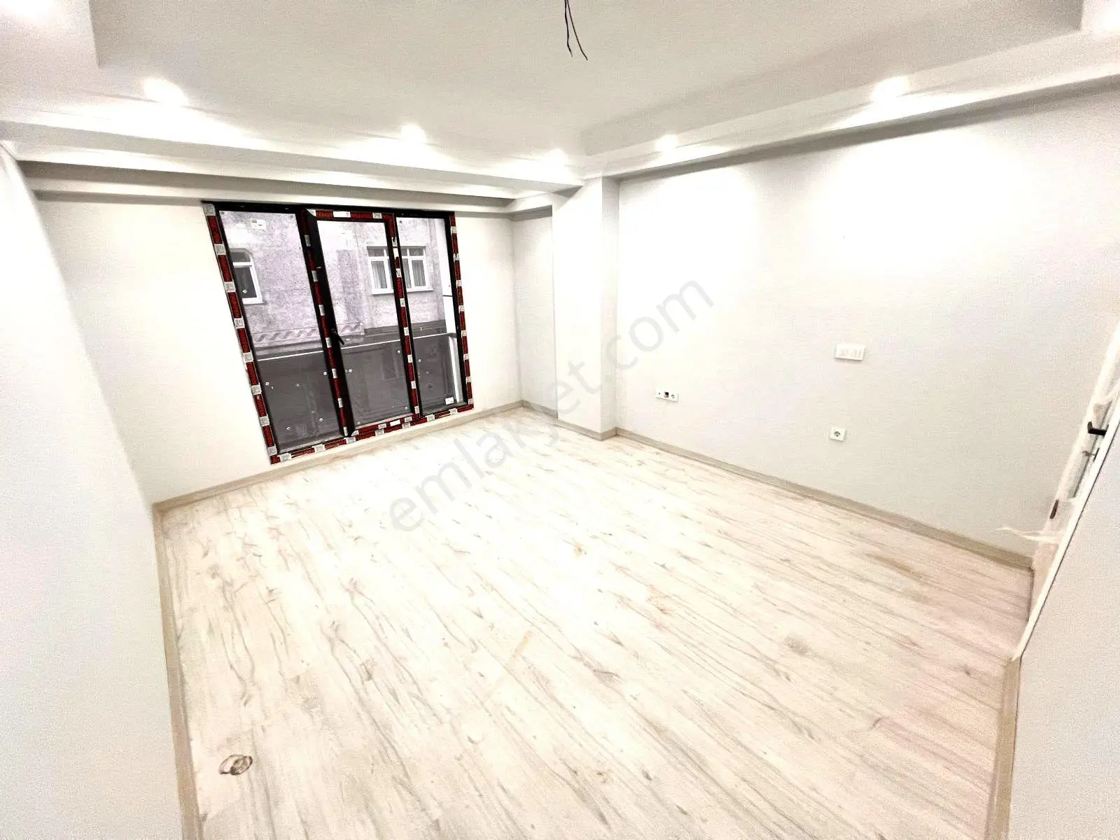 Seba'dan Kemalpaşa Mh 2+1 90m2 Sıfır Asansörlü Metrobüse Yakın D - Görsel 4