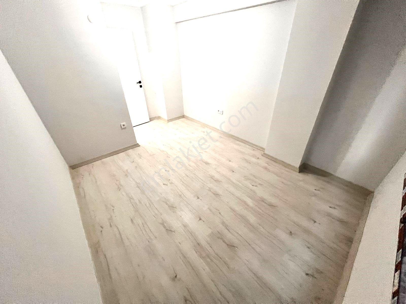 Seba'dan Kemalpaşa Mh 2+1 90m2 Sıfır Asansörlü Metrobüse Yakın D - Görsel 31