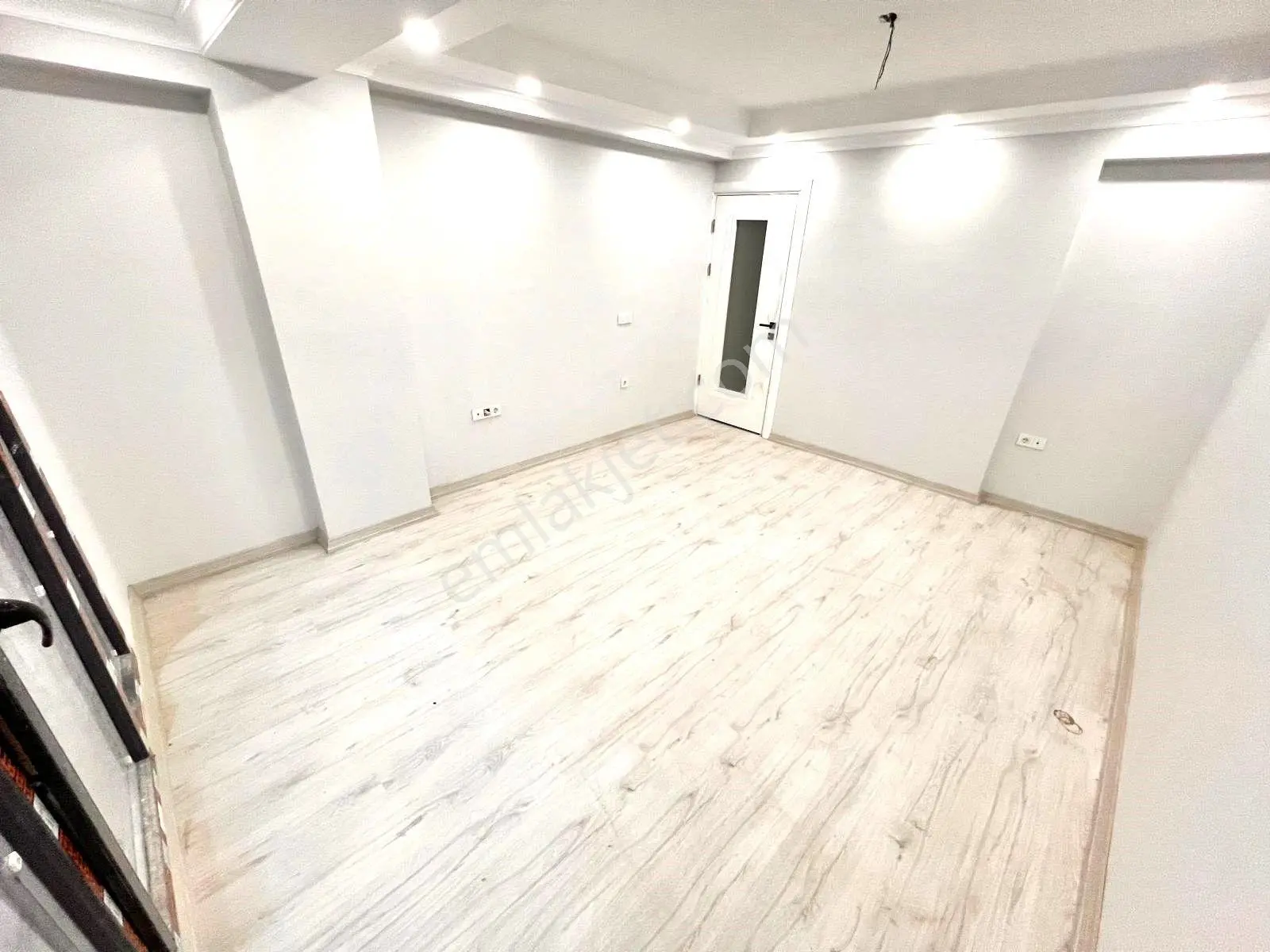 Seba'dan Kemalpaşa Mh 2+1 90m2 Sıfır Asansörlü Metrobüse Yakın D - Görsel 2