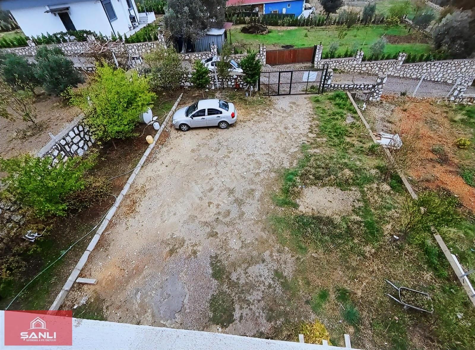 Buca Kırıklar Mahalle İçinde Komple Satılık - Görsel 9