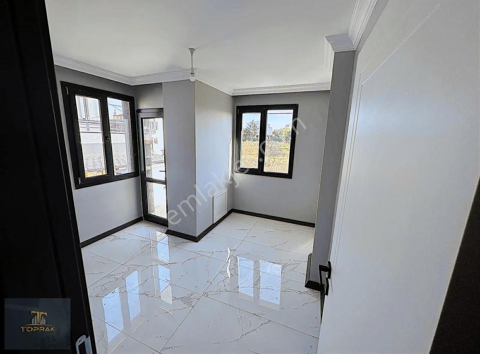 Toprak İnşaattan 0 İskanlı Bodrumlu İskanlı Villa - Görsel 28