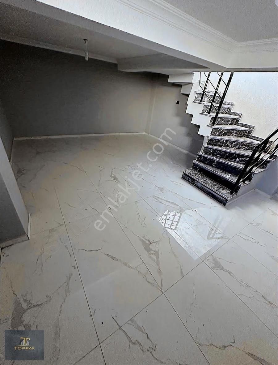 Toprak İnşaattan 0 İskanlı Bodrumlu İskanlı Villa - Görsel 2