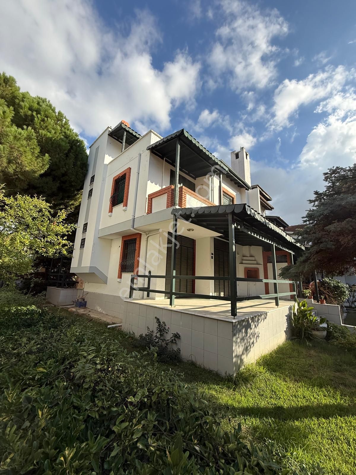 Soğucak'ta Denize 400 Metre Mesafede 3+1 Yazlık - Görsel 2