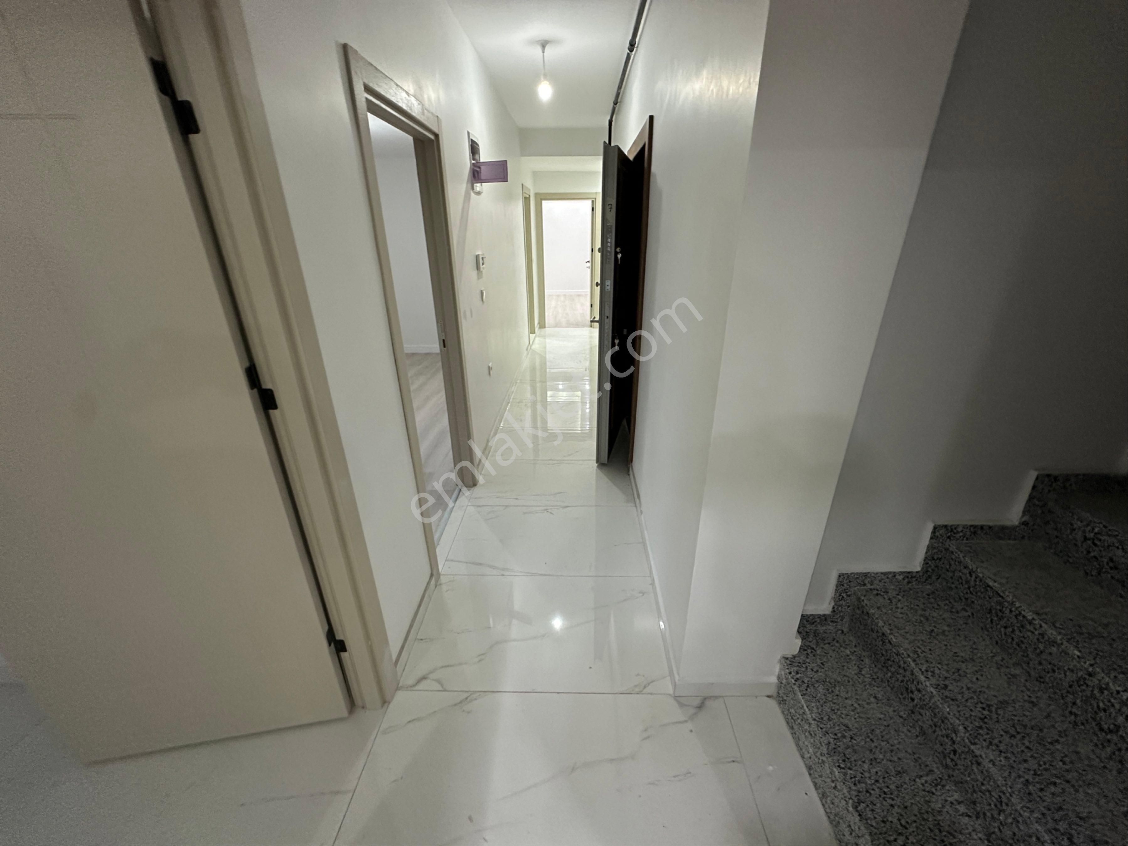 Satılık 5+1 300 M2 Üst Dubleks Daire Çatalmeşe Mah - Görsel 19