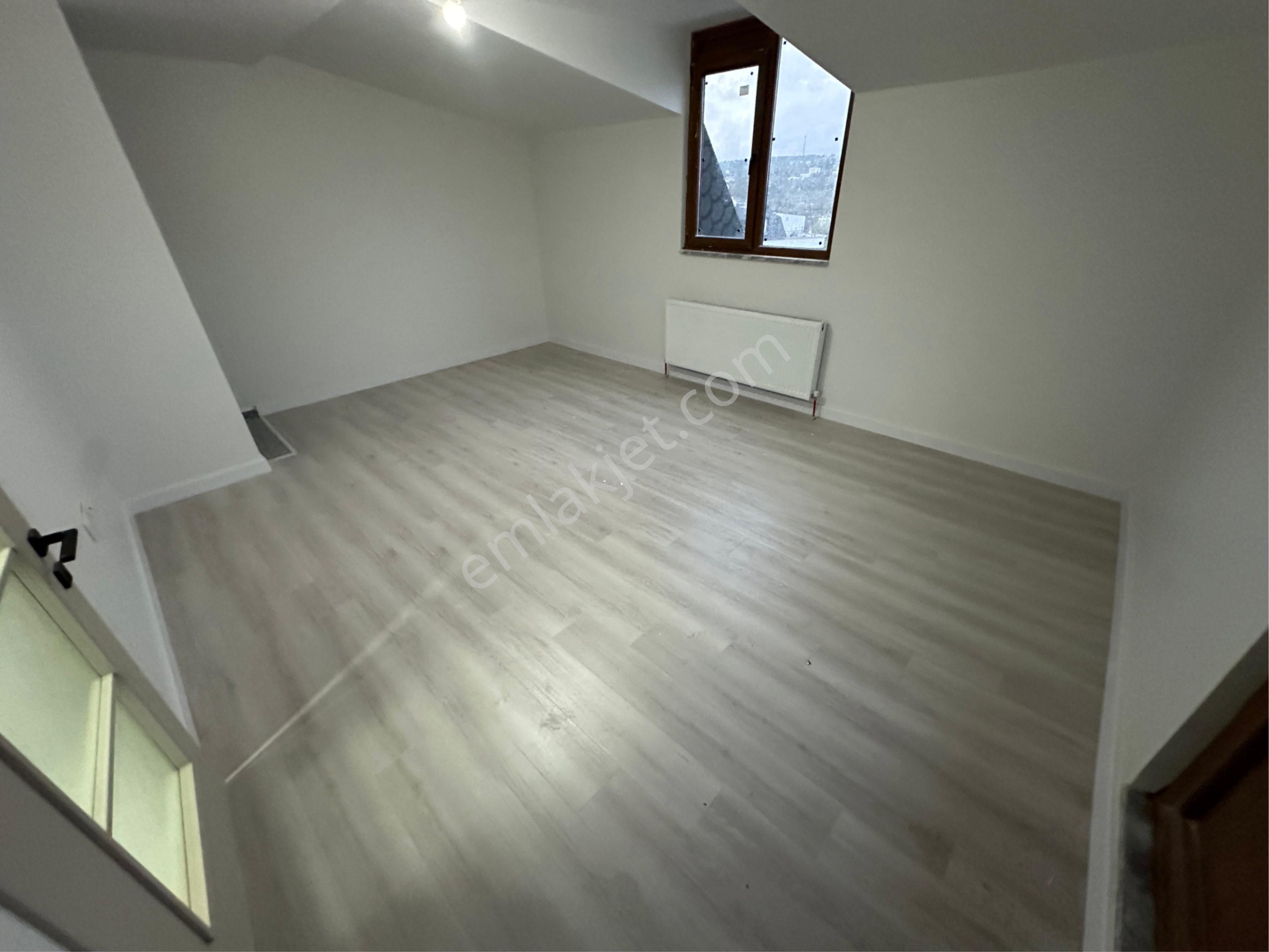 Satılık 5+1 300 M2 Üst Dubleks Daire Çatalmeşe Mah - Görsel 2