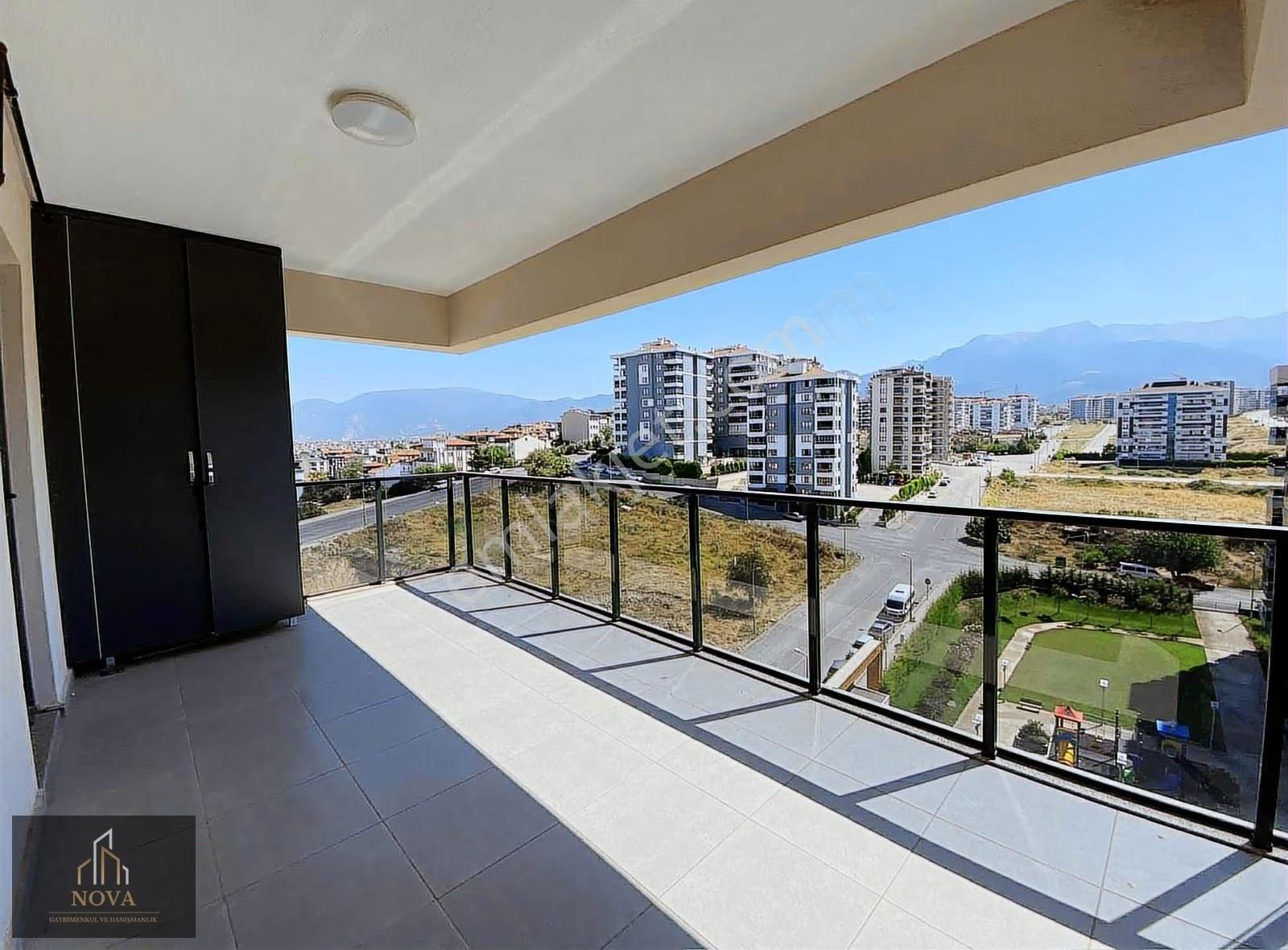 Nova'dan Cinkaya Mevki Site İçerisinde 3+1 Lüks Satılık Daire - Görsel 14