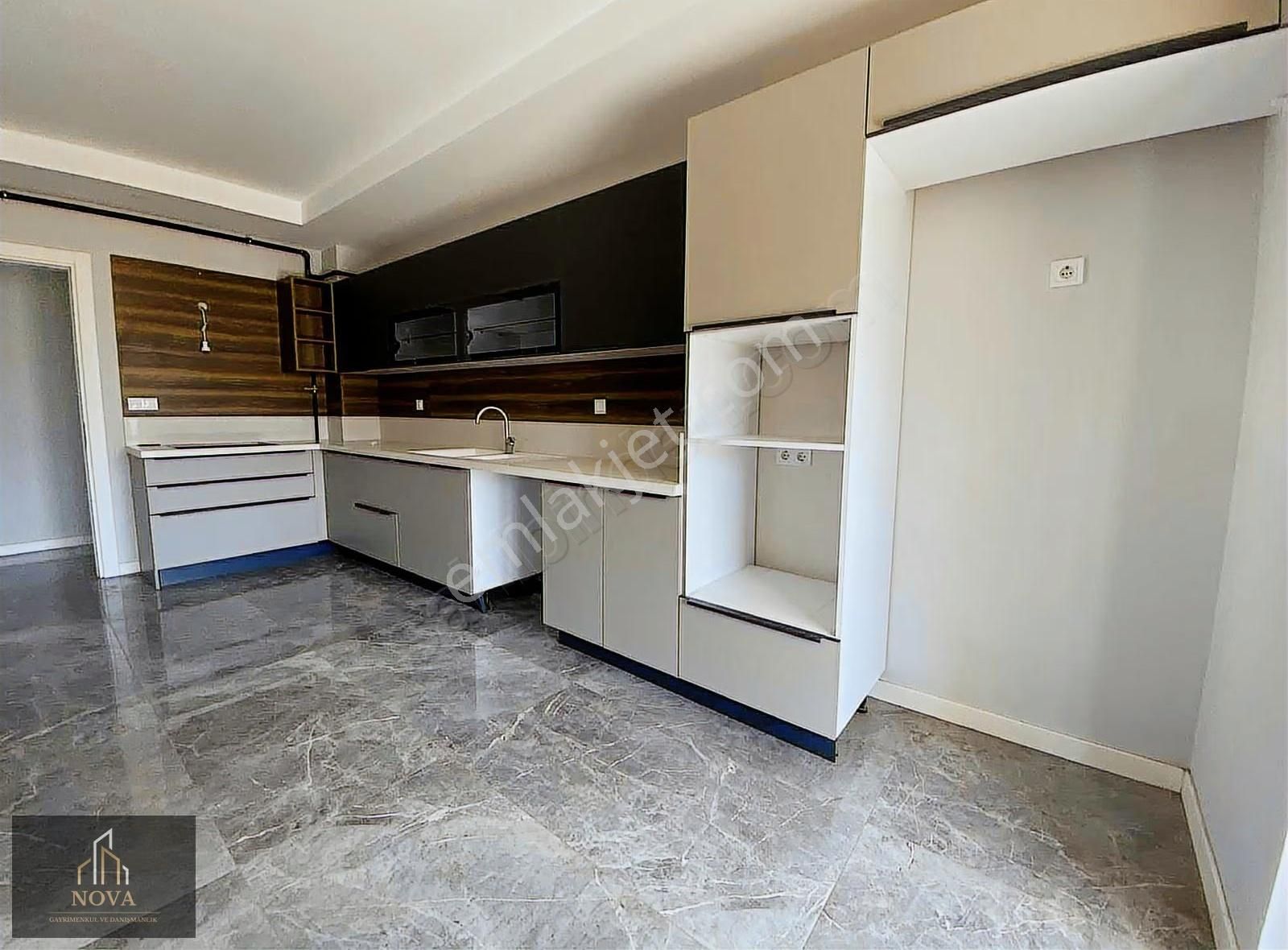 Nova'dan Cinkaya Mevki Site İçerisinde 3+1 Lüks Satılık Daire - Görsel 32