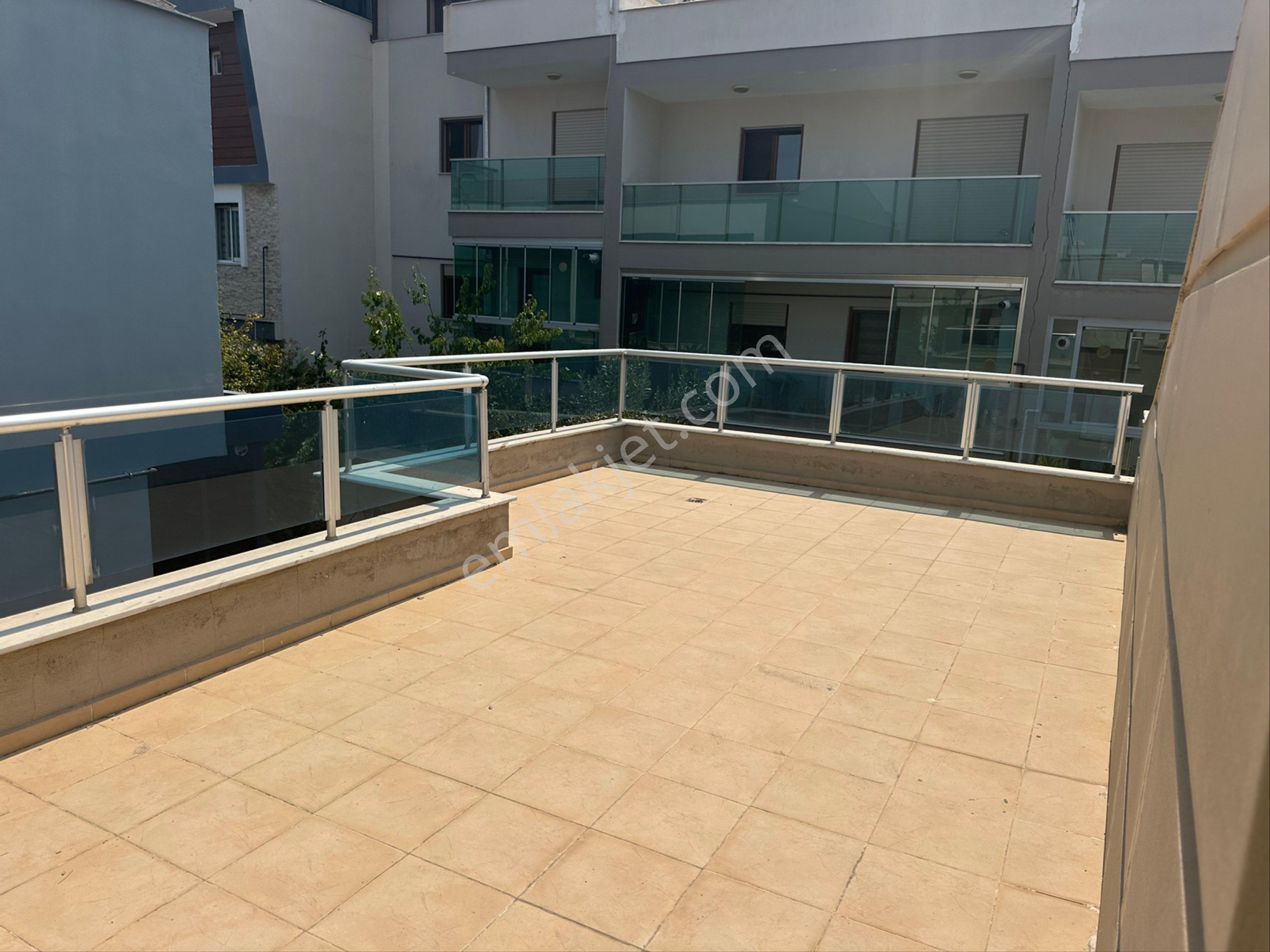 Gaziemir Beyazevler De Satılık Villa - Görsel 26