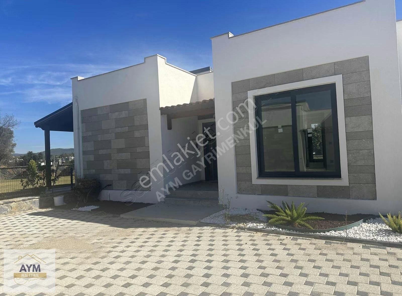 Mumcular Yeniköy Site İçi Satılık Müstakil Villa