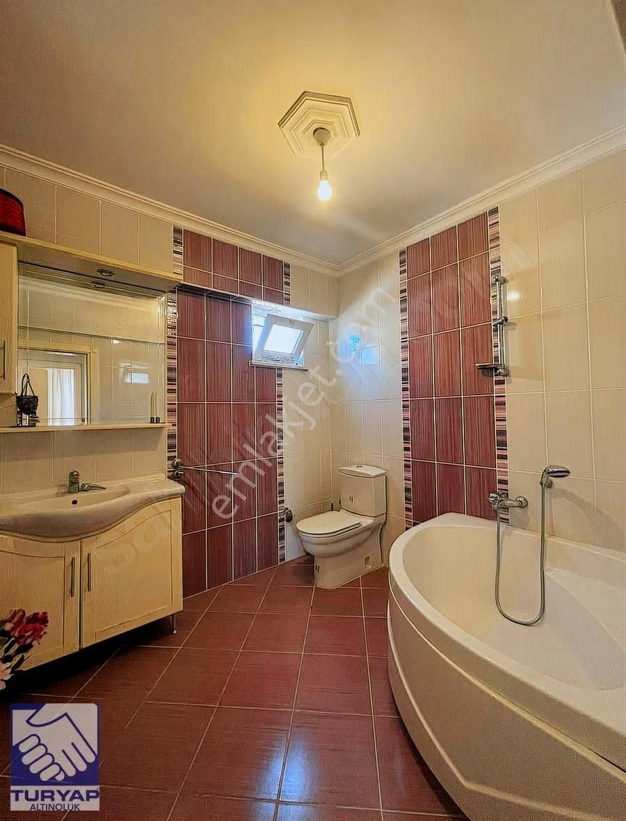 Edremit Avcılarda Site İçerisinde 3+2 Satılık Villa - Görsel 26