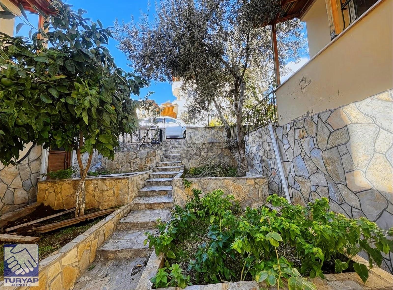 Edremit Avcılarda Site İçerisinde 3+2 Satılık Villa - Görsel 20