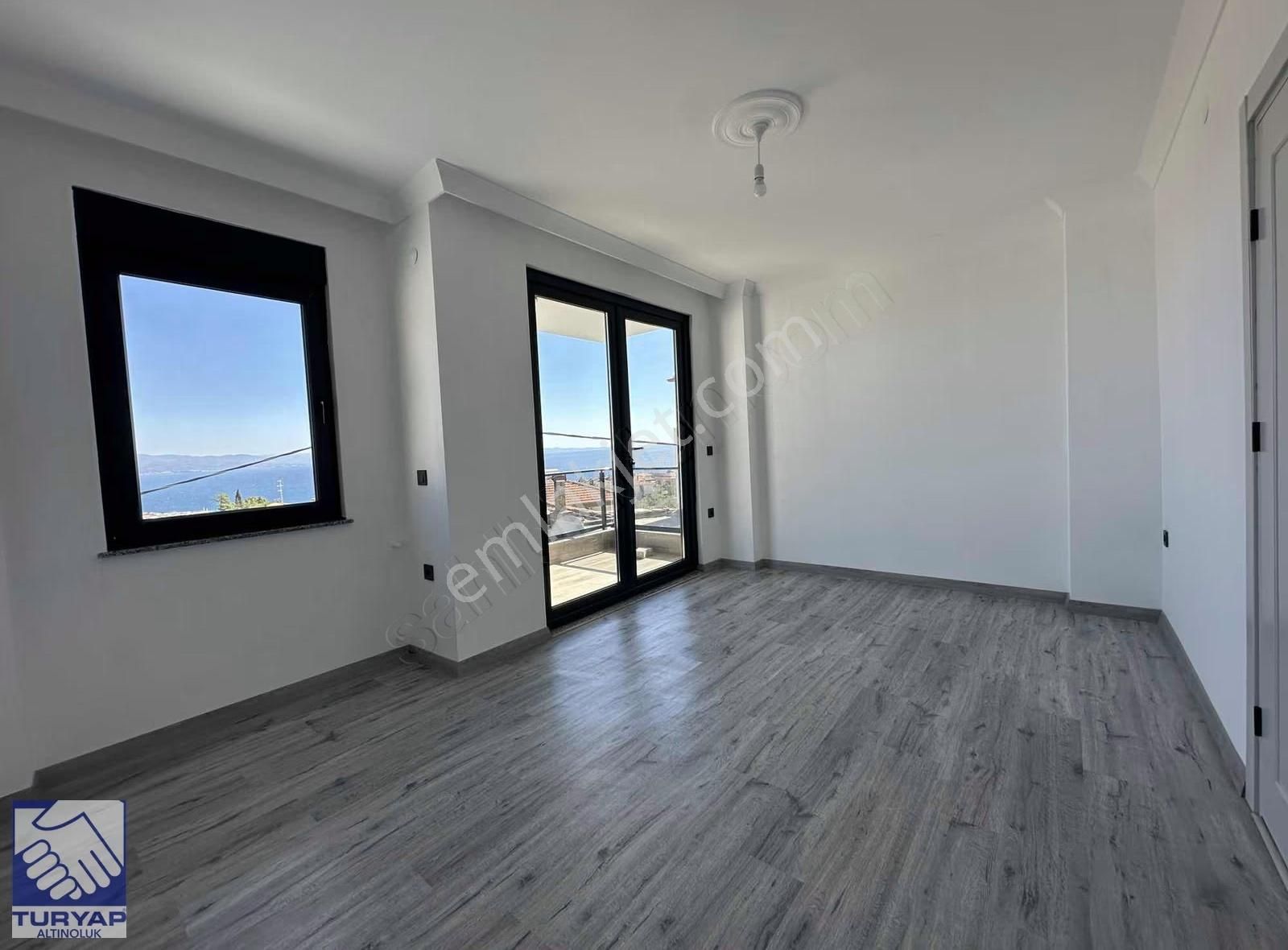 Altınoluk'ta Satılık Deniz Manzaralı 3+1 Sıfır Villa - Görsel 22