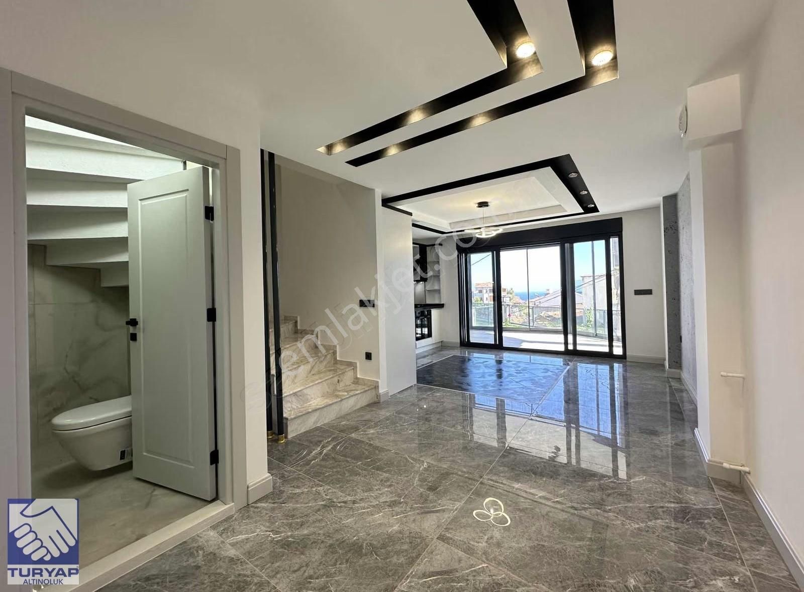 Altınoluk'ta Satılık Deniz Manzaralı 3+1 Sıfır Villa - Görsel 23