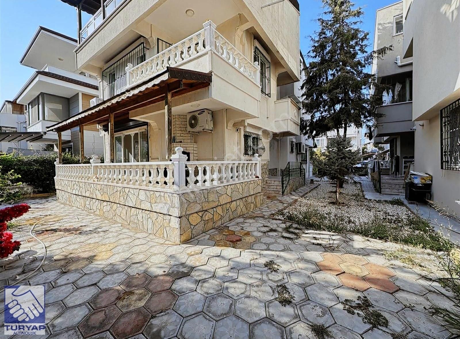 Güre Cumhuriyet Mah.denize 50m 3+1 Satılık Villa - Görsel 10